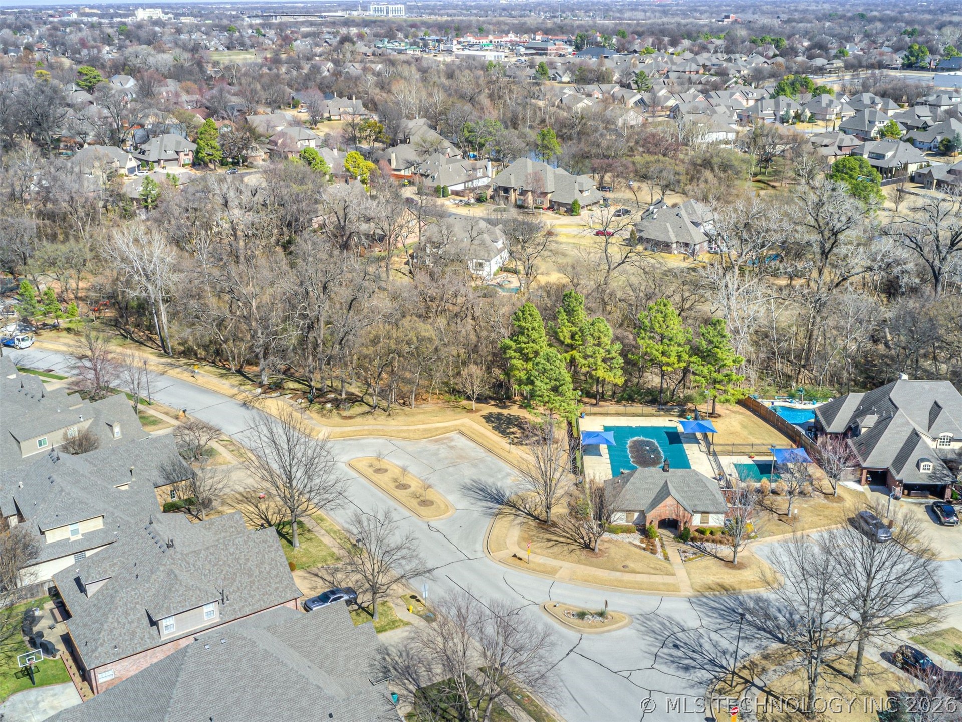 10624 S 91st East Avenue Property Photo 77