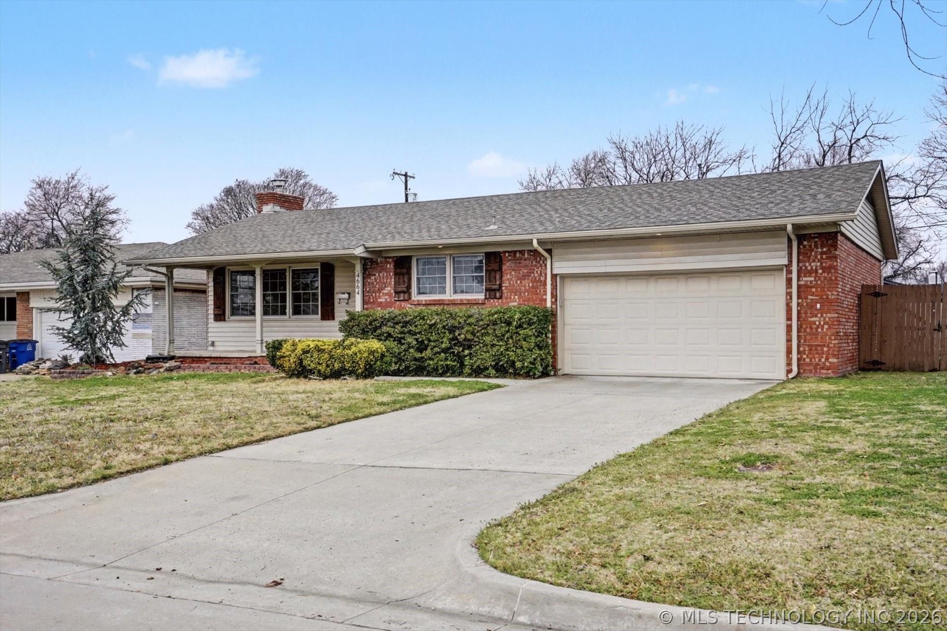 4664 S Winston Avenue Property Photo 2