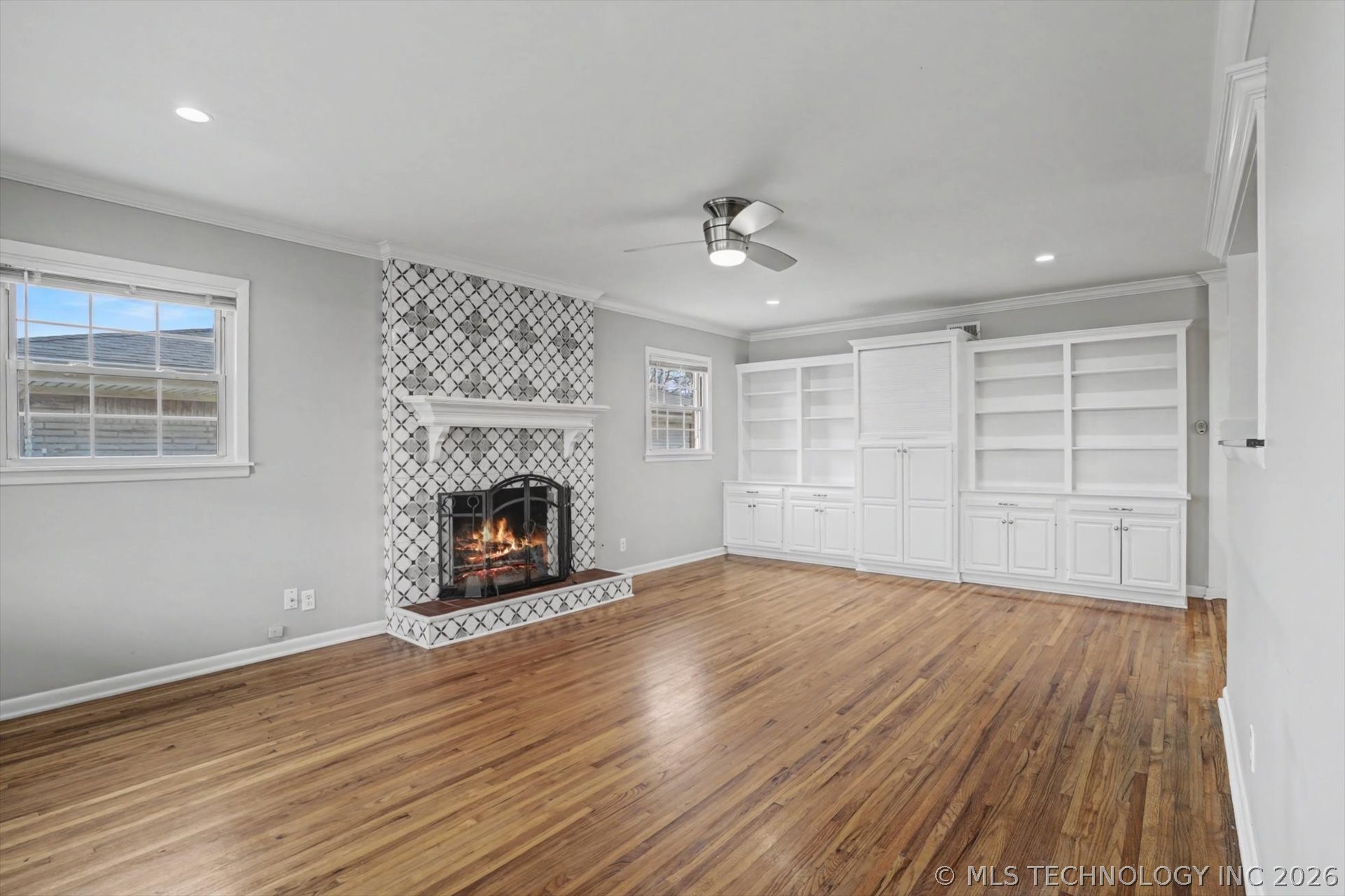 4664 S Winston Avenue Property Photo 5
