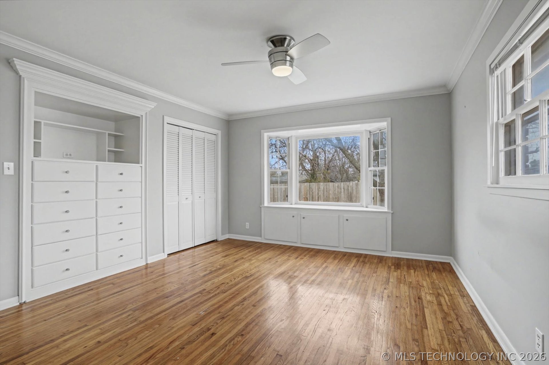 4664 S Winston Avenue Property Photo 14