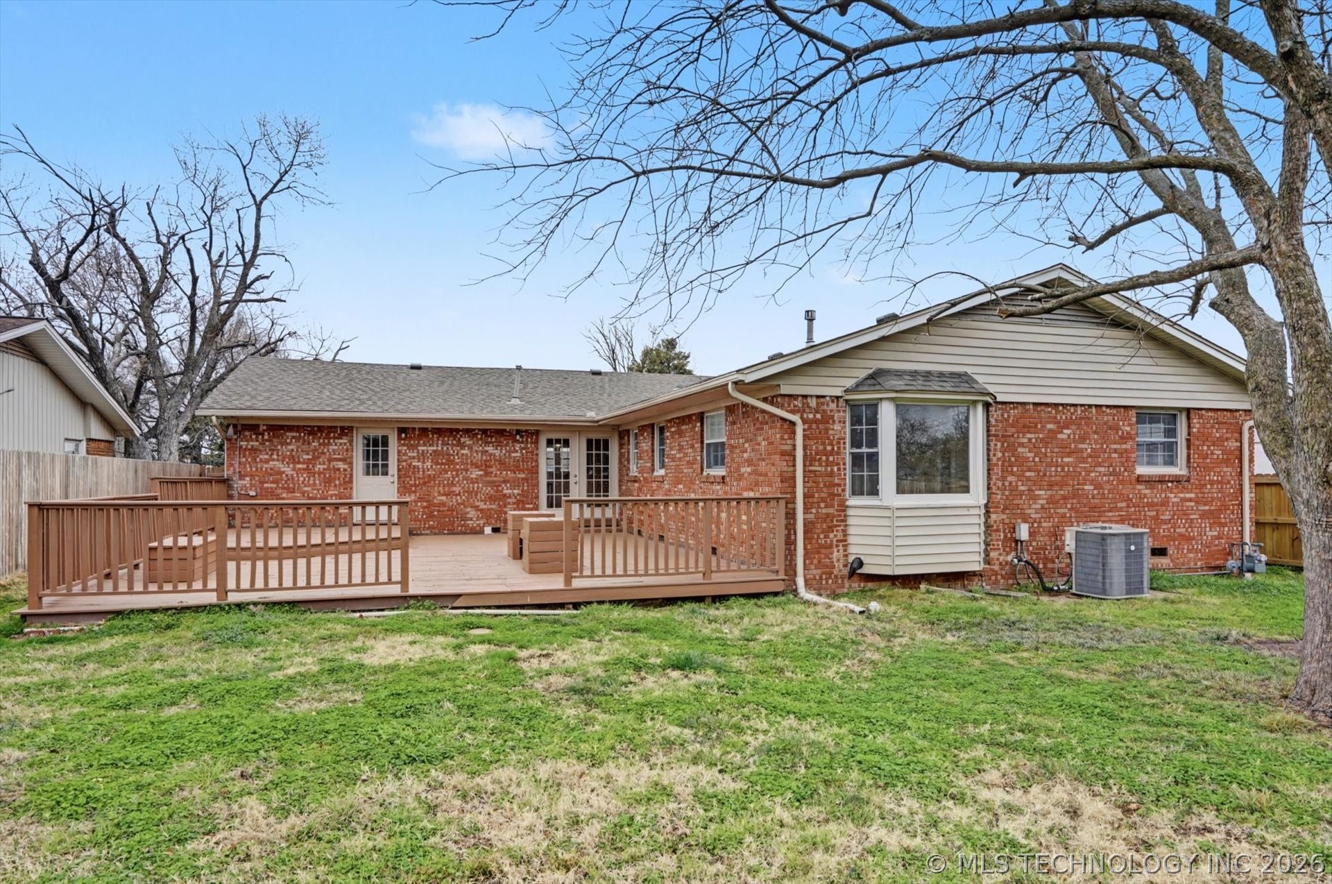 4664 S Winston Avenue Property Photo 27