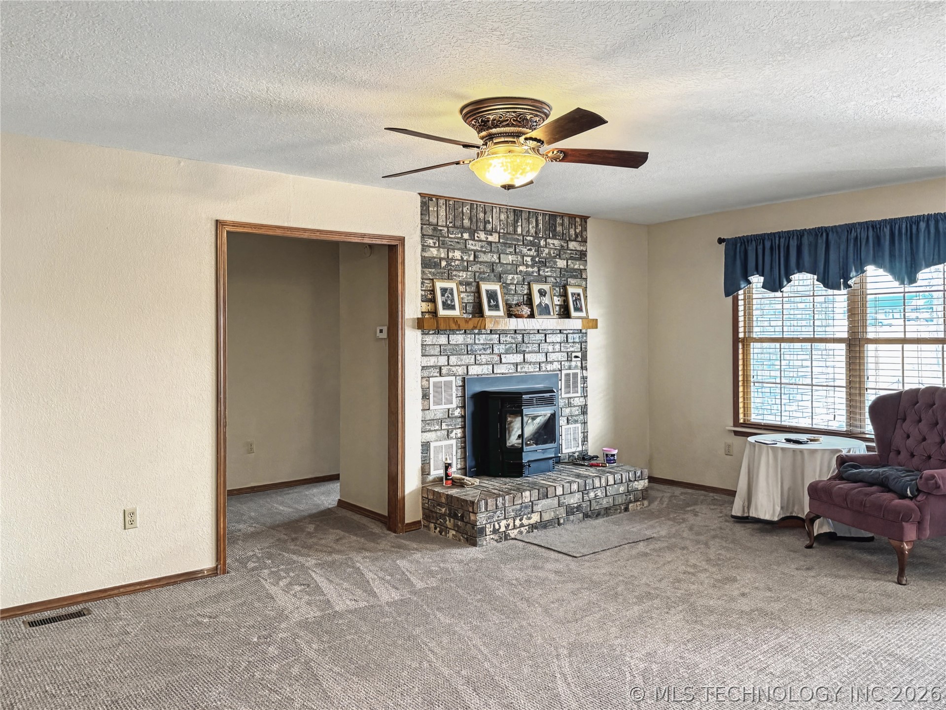 5273 Jeanette Lane Property Photo 15