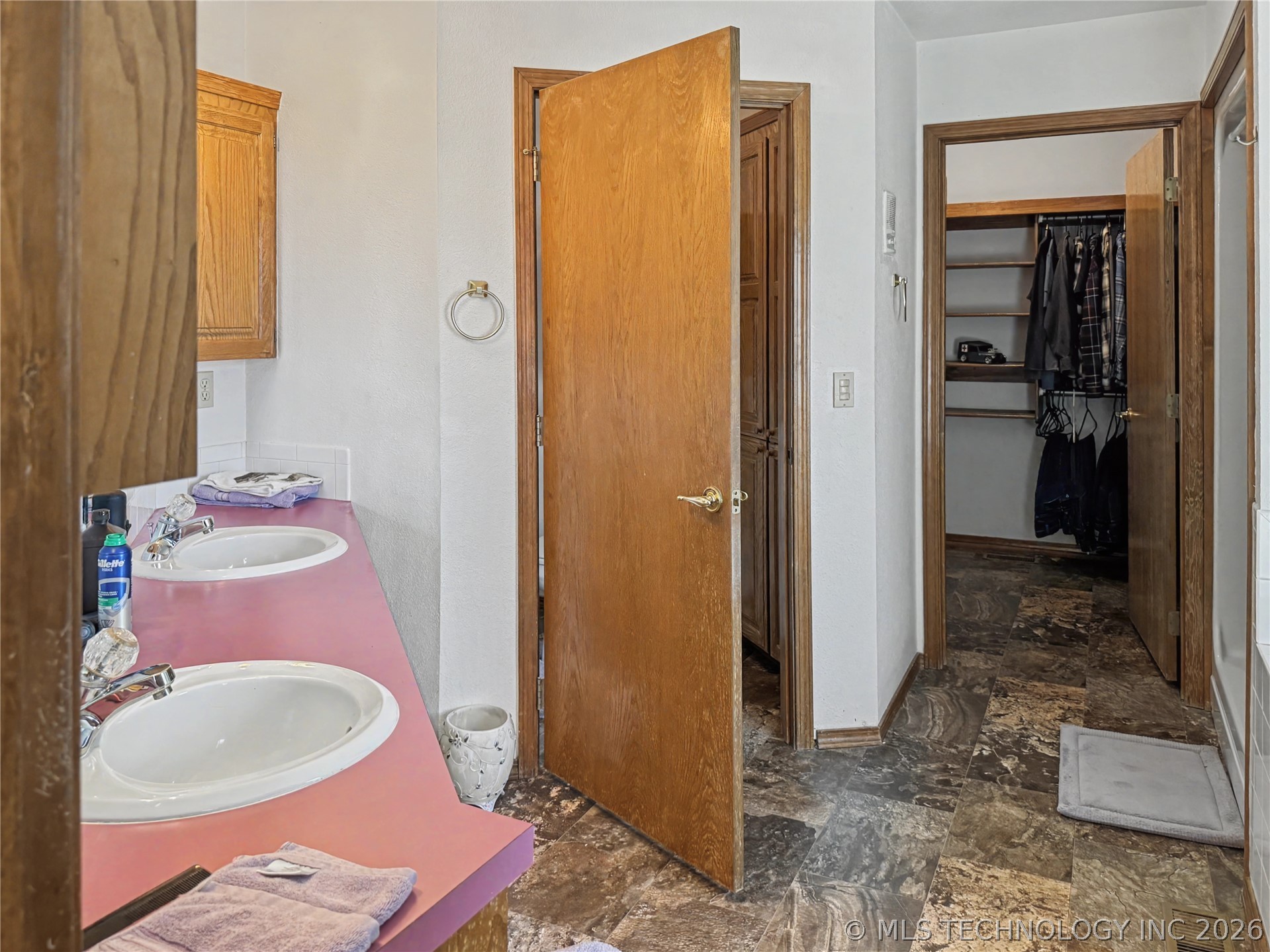 5273 Jeanette Lane Property Photo 28