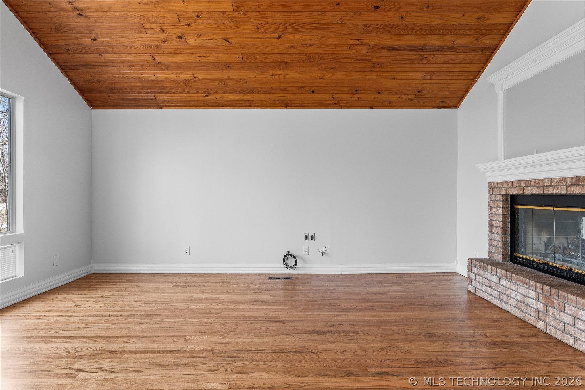 15 S 275th East Avenue Property Photo 16