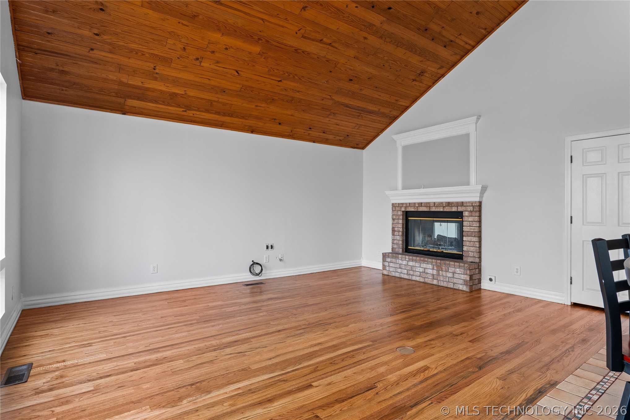15 S 275th East Avenue Property Photo 17