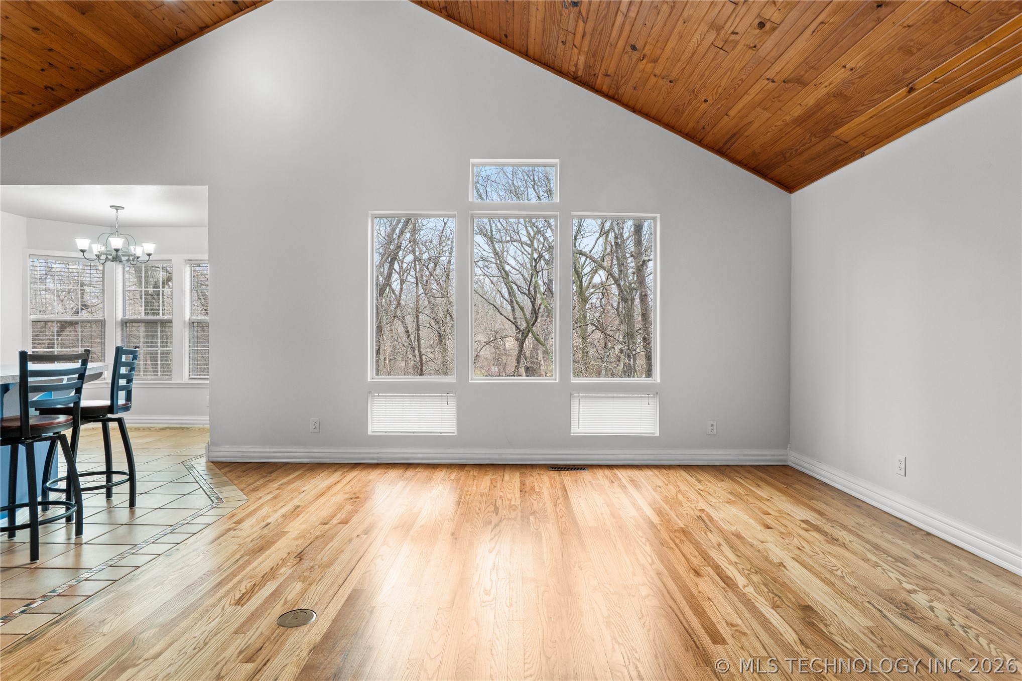 15 S 275th East Avenue Property Photo 31
