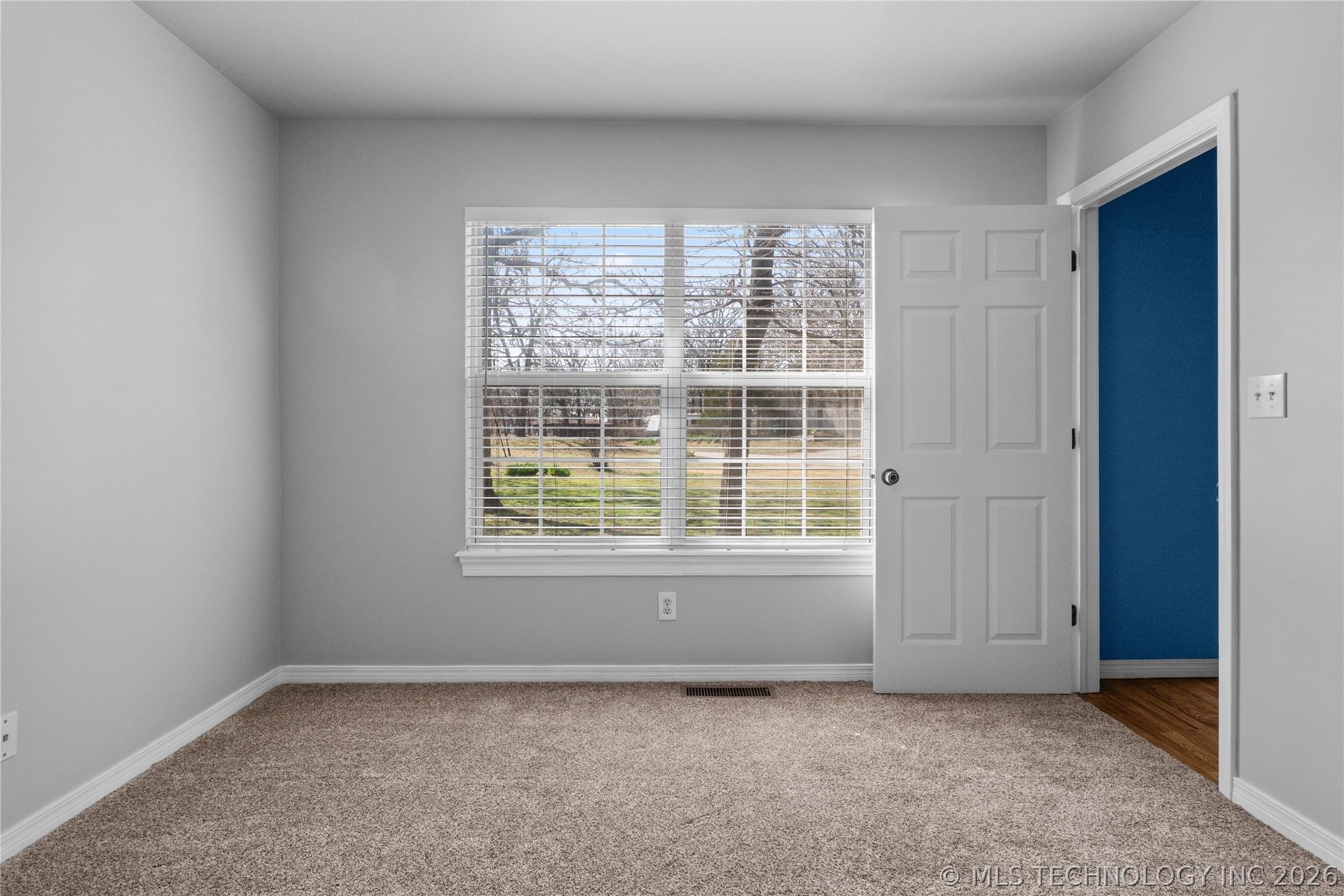 15 S 275th East Avenue Property Photo 36