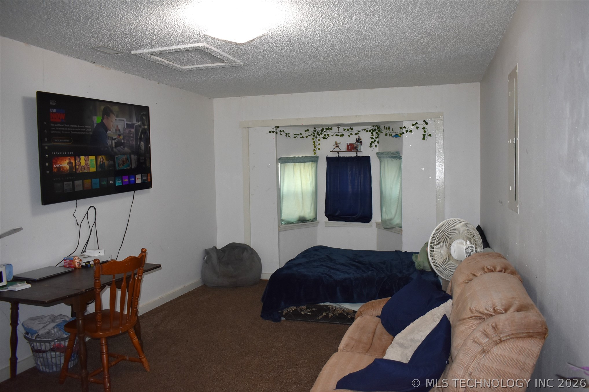 708 S J Street Property Photo 11