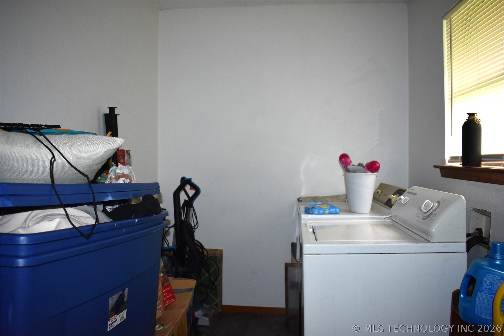 708 S J Street Property Photo 12