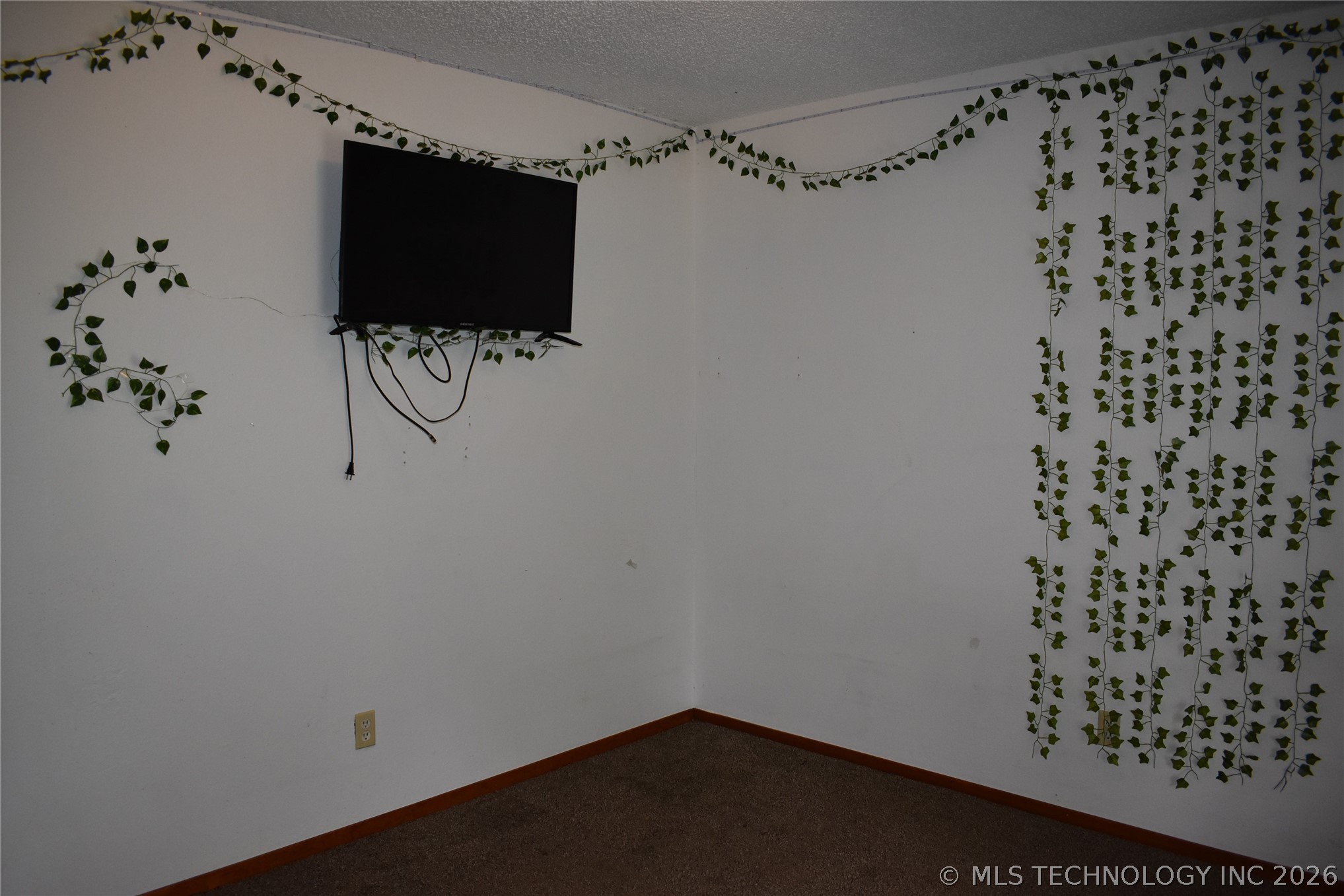 708 S J Street Property Photo 15
