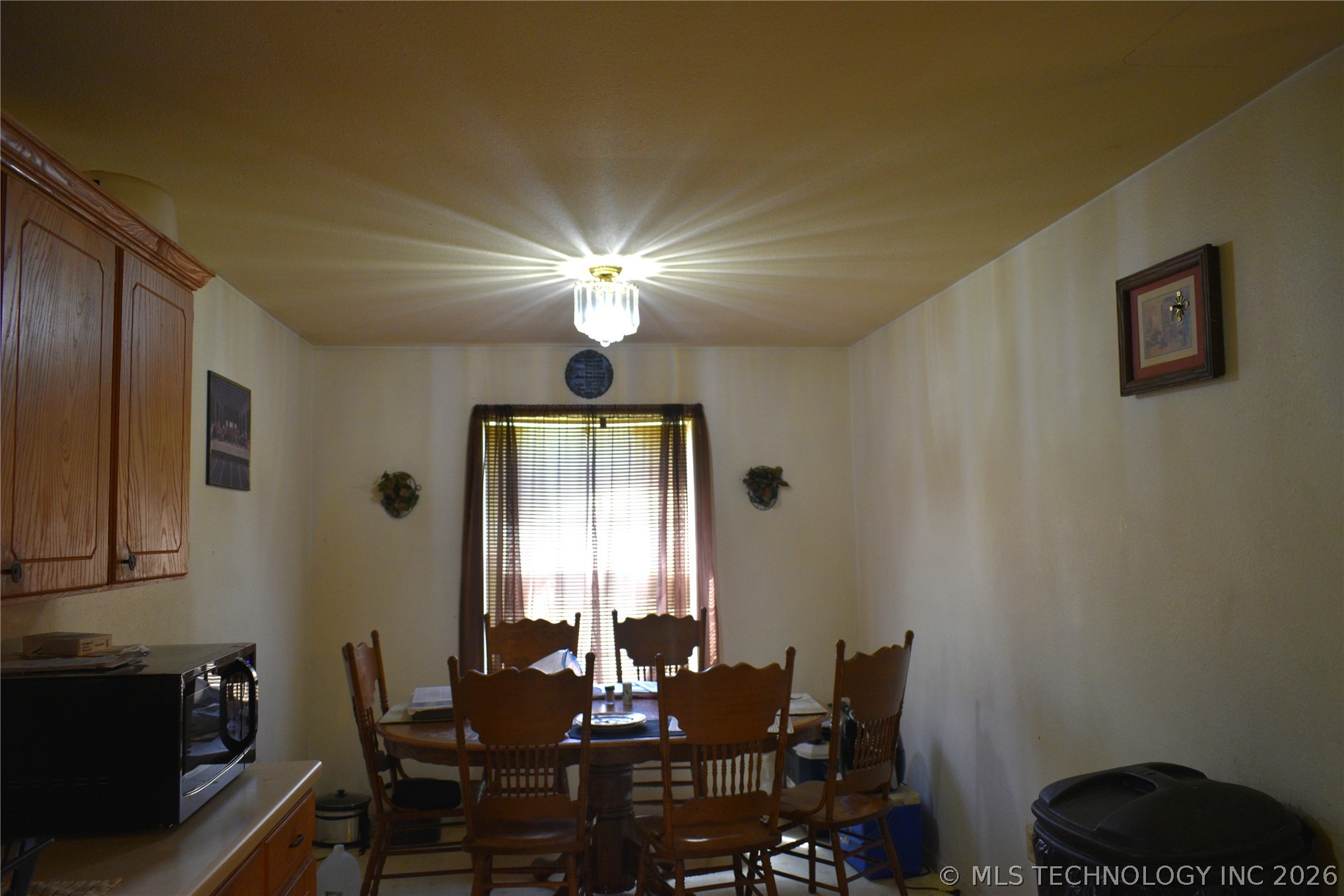 708 W Sterret Street Property Photo 5