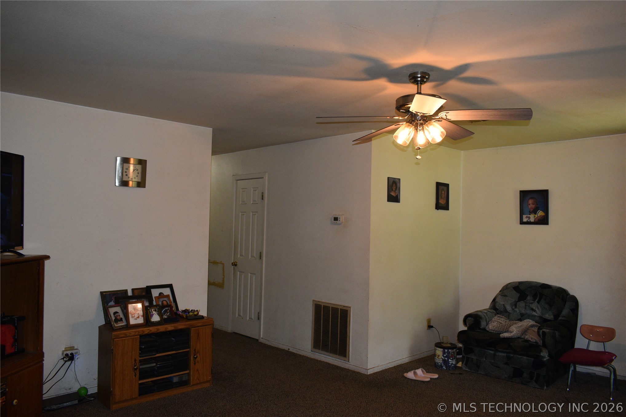 708 W Sterret Street Property Photo 7