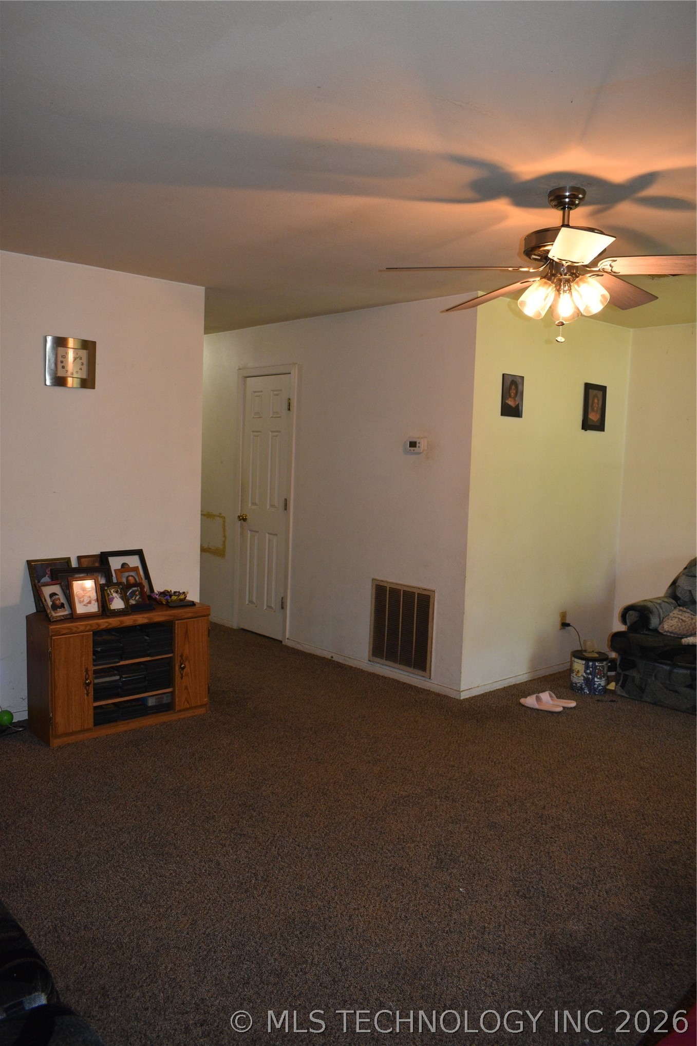 708 W Sterret Street Property Photo 8