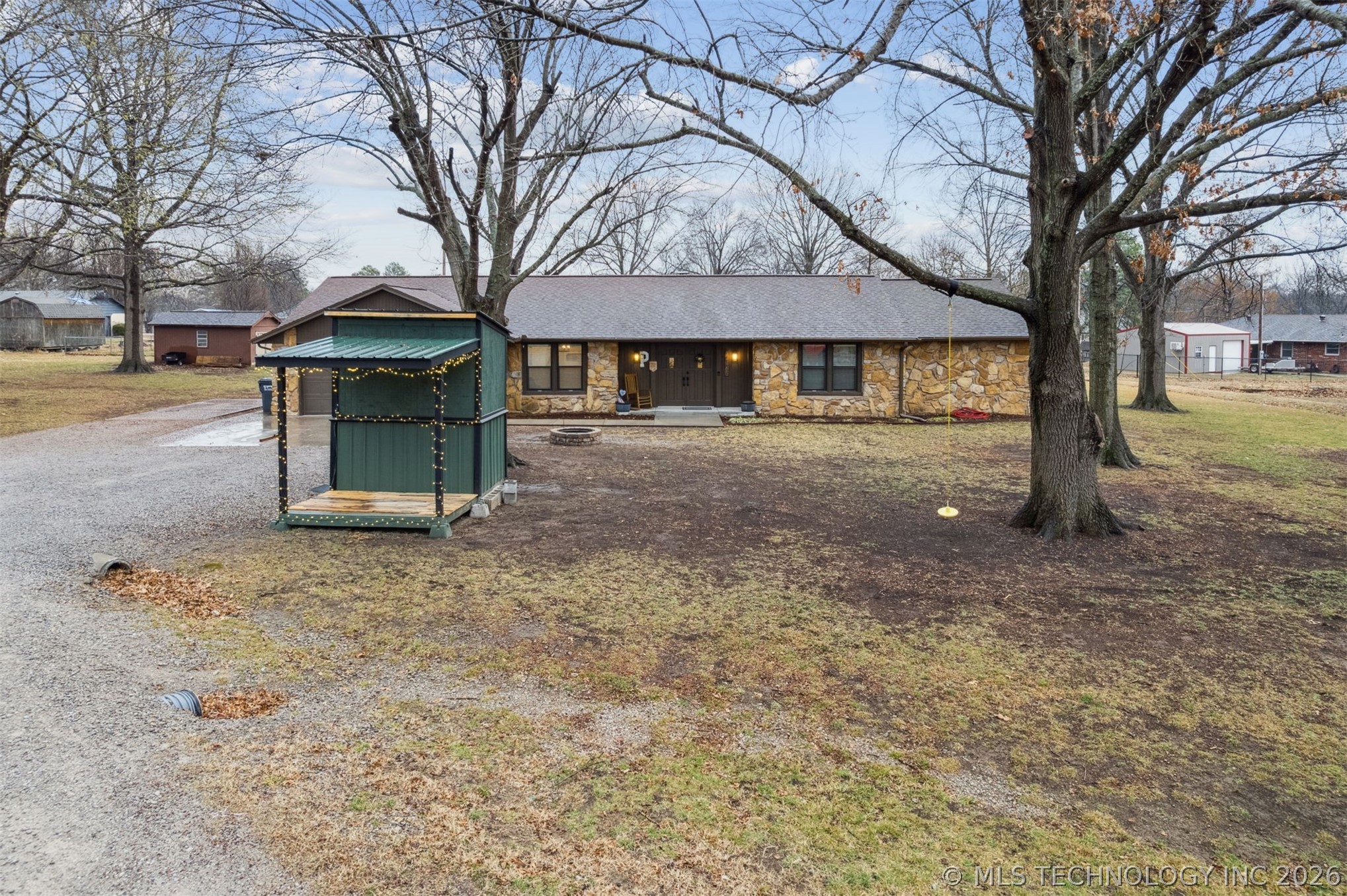 24465 S Orange Cove Property Photo 3