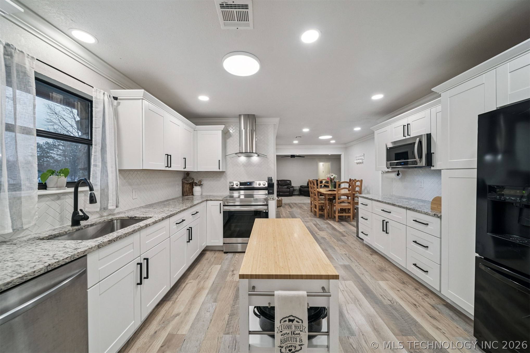 24465 S Orange Cove Property Photo 15