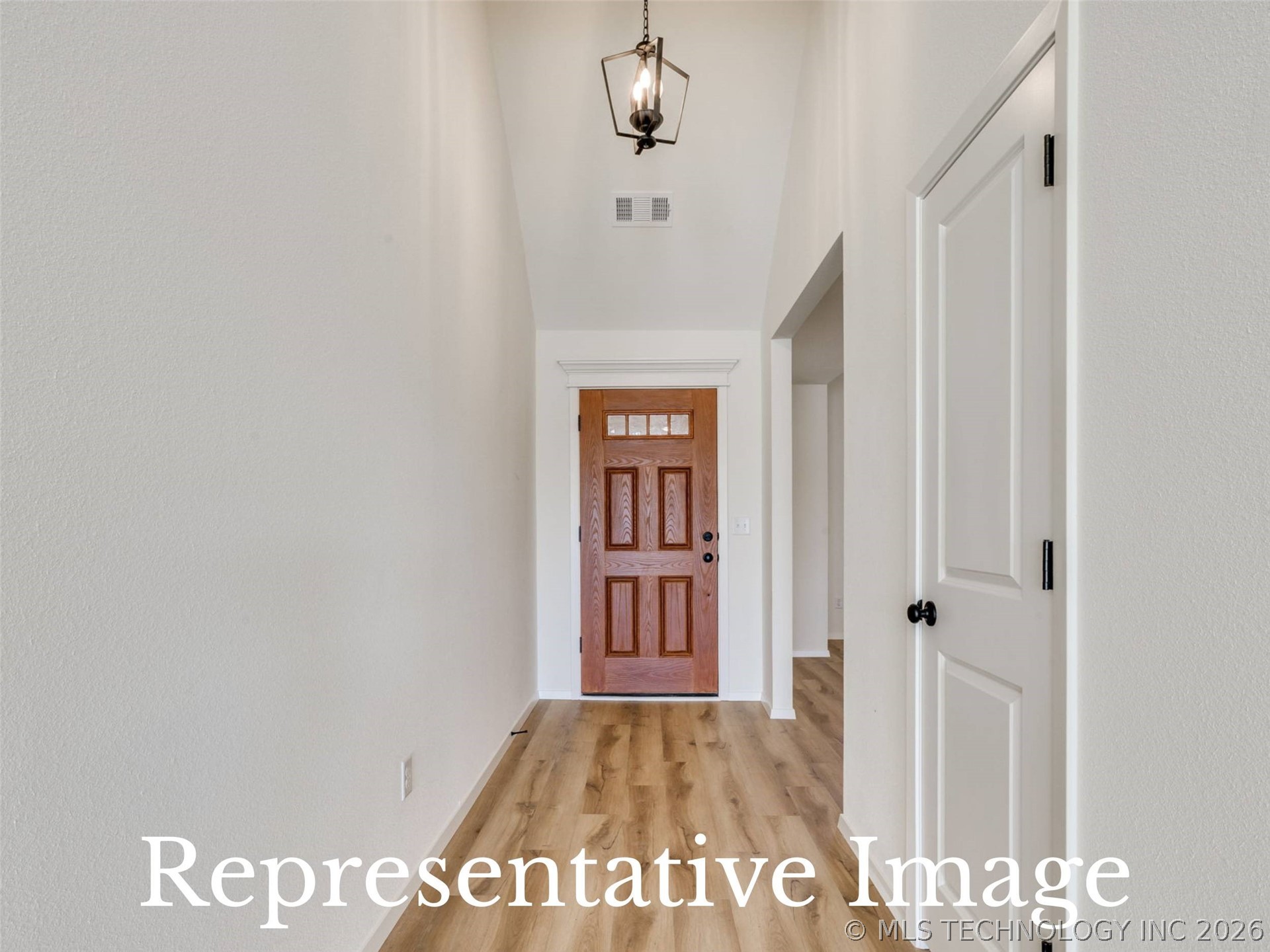 6117 E 124th Place S Property Photo 5