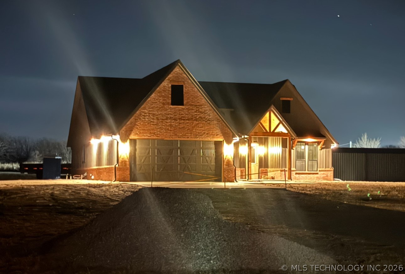 160 Falcon Flats Property Photo 2