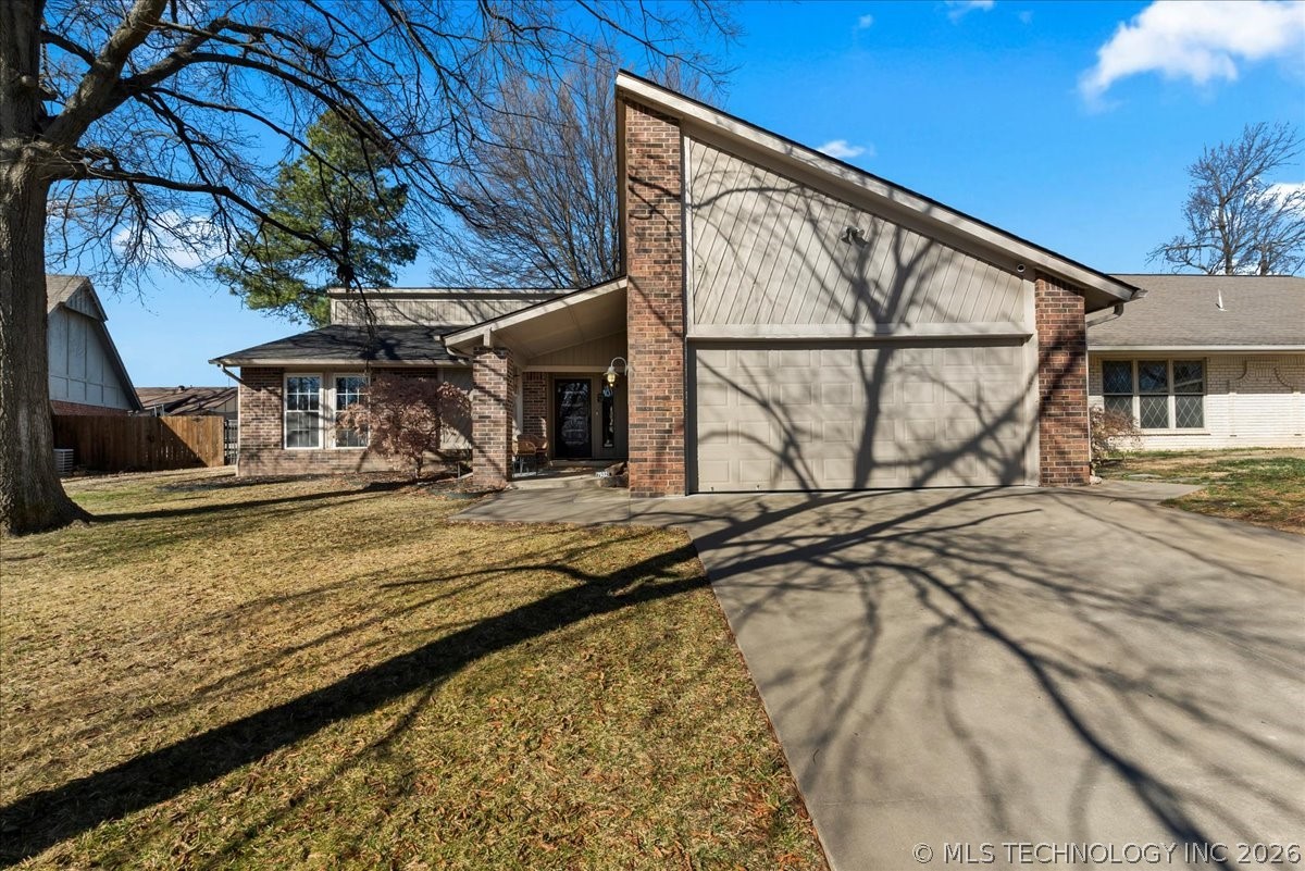 7932 S 86th East Avenue Property Photo 51