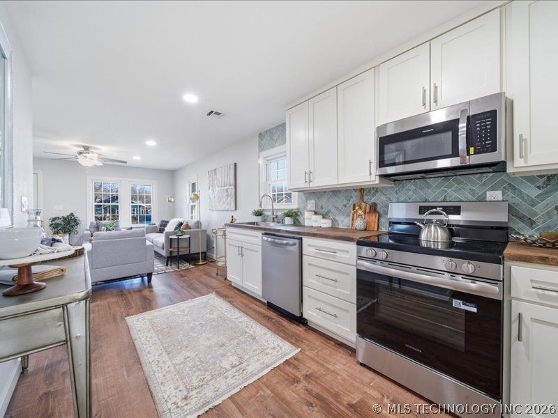 1115 N Garfield Avenue Property Photo 11