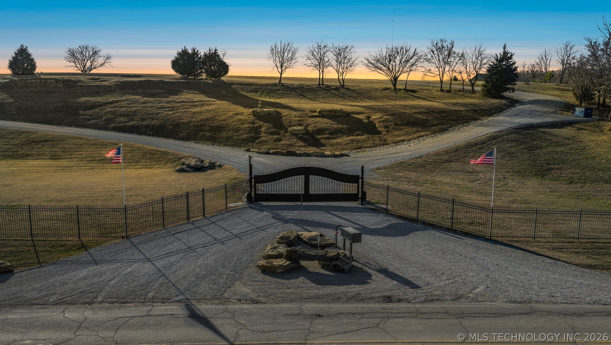 10286 S 305th East Avenue Property Photo 5