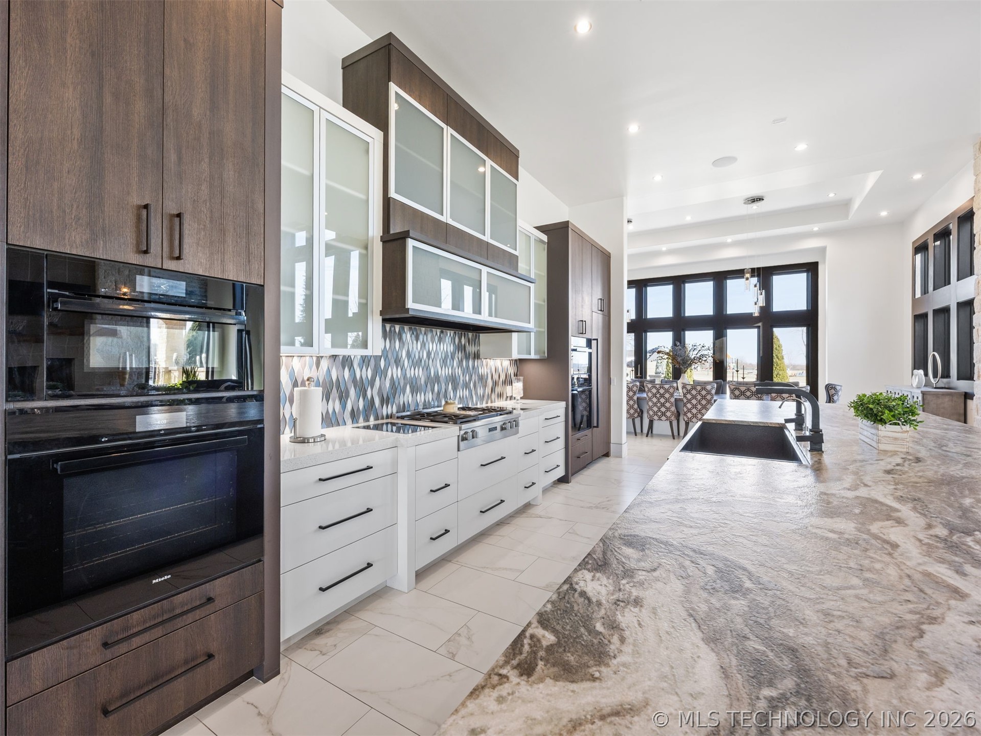 10286 S 305th East Avenue Property Photo 21