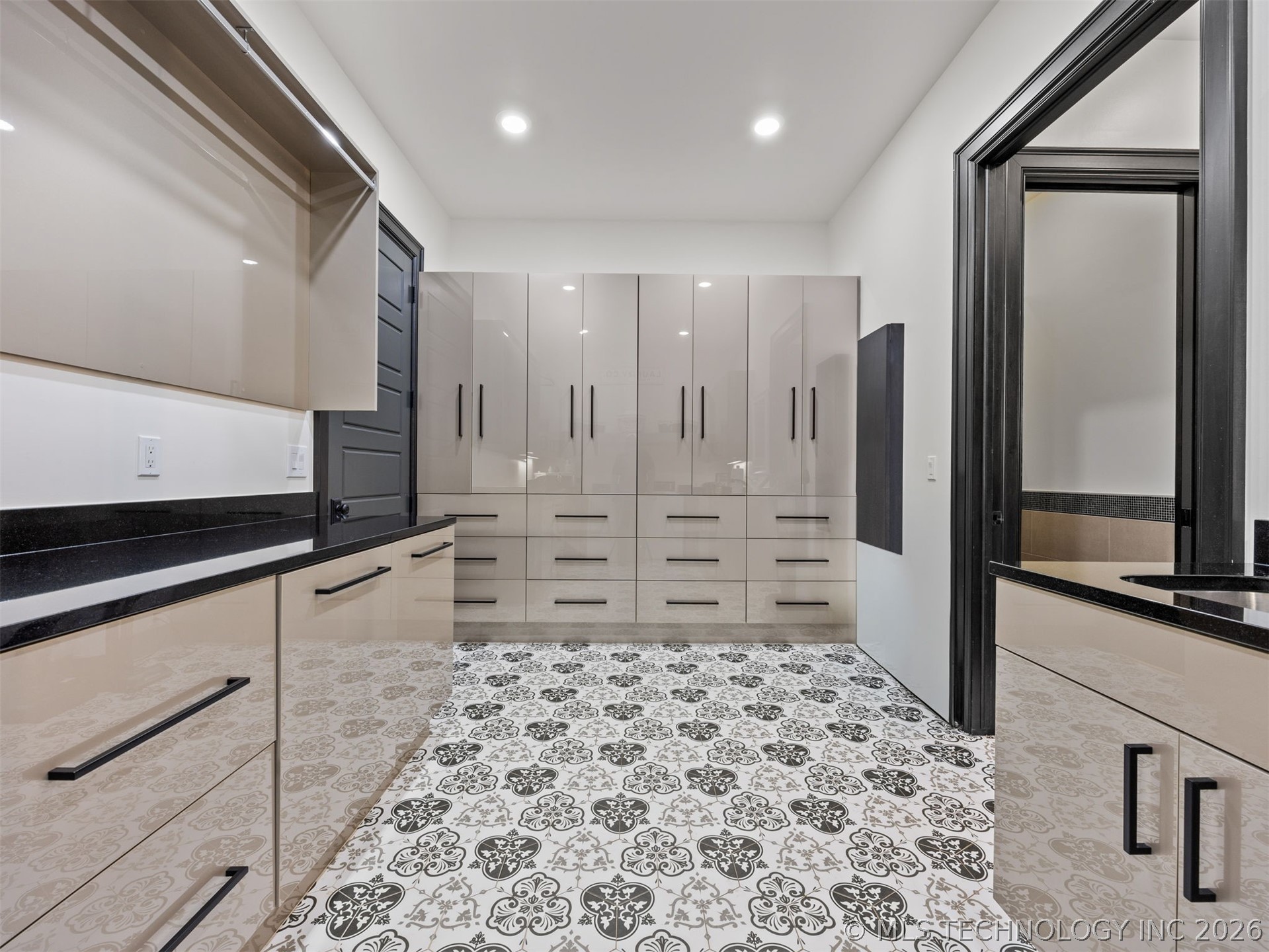 10286 S 305th East Avenue Property Photo 27