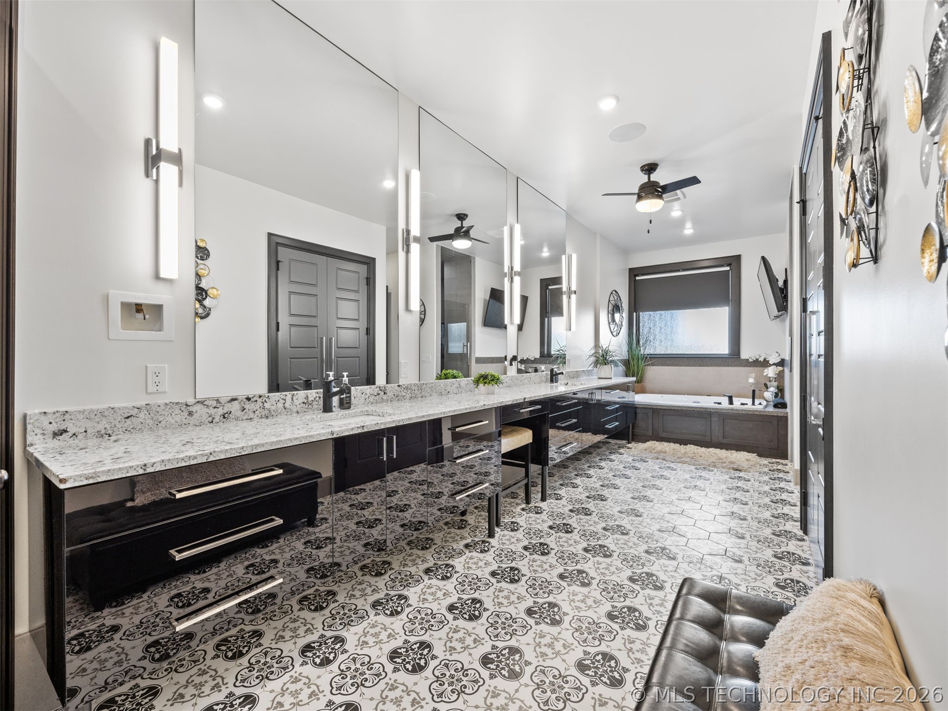 10286 S 305th East Avenue Property Photo 31