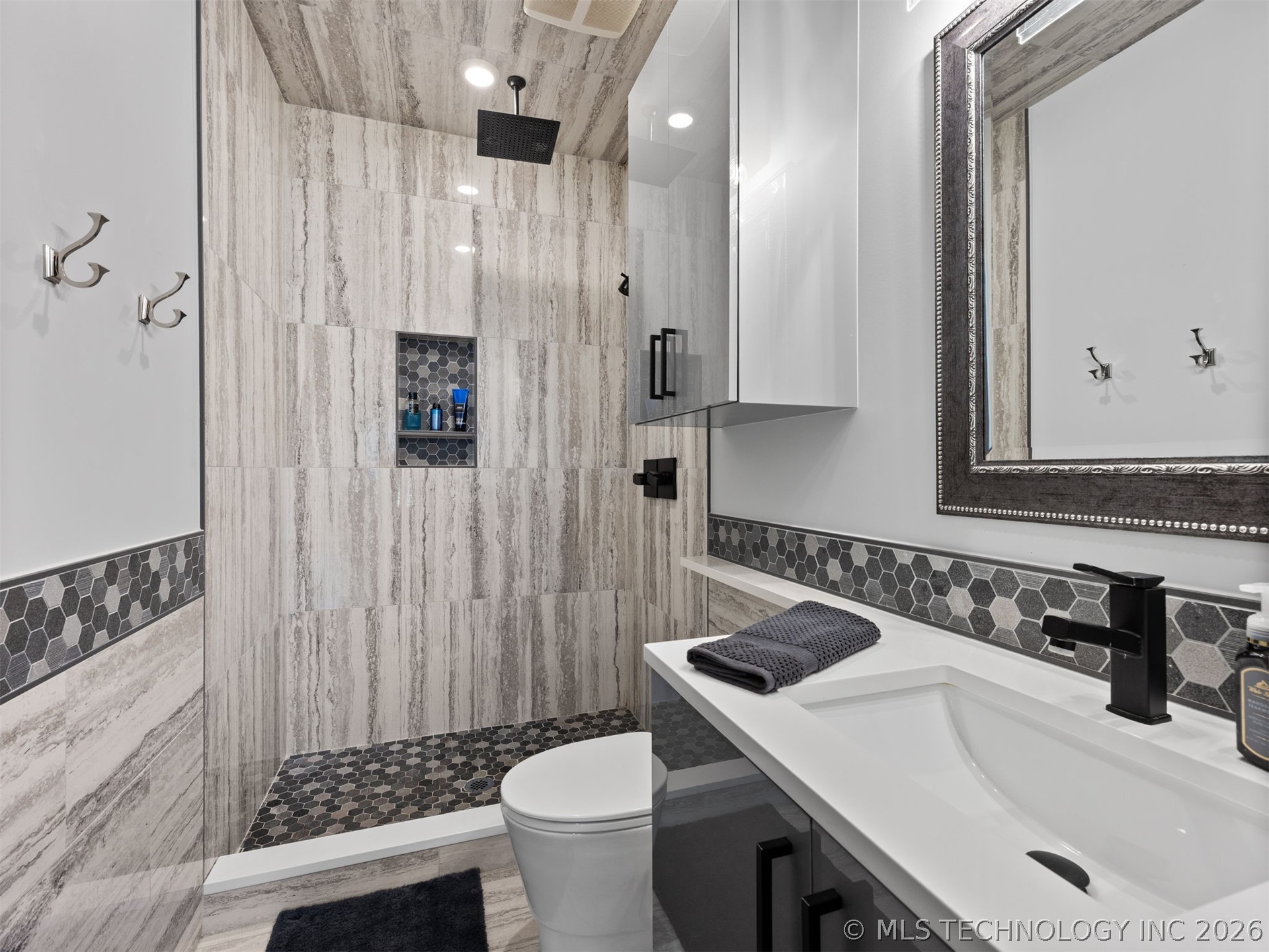 10286 S 305th East Avenue Property Photo 72