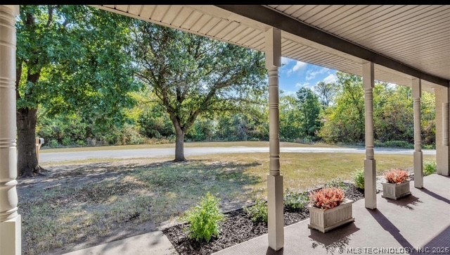 711 N Sw Property Photo 4