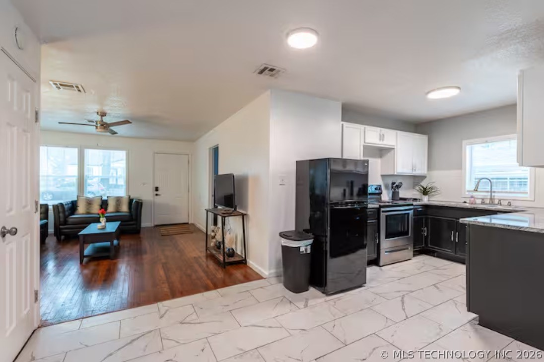 411 S Quebec Avenue Property Photo 3