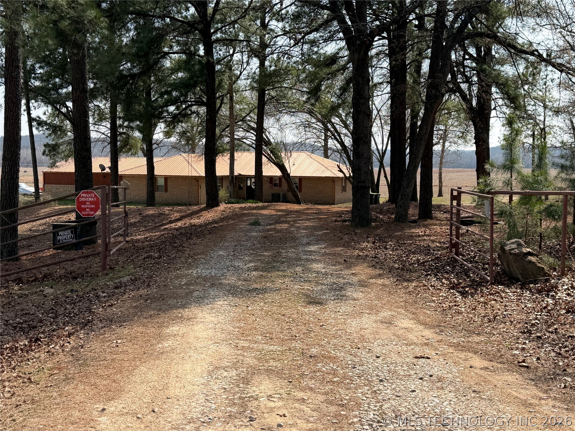 36474 E 1470 Property Photo 1