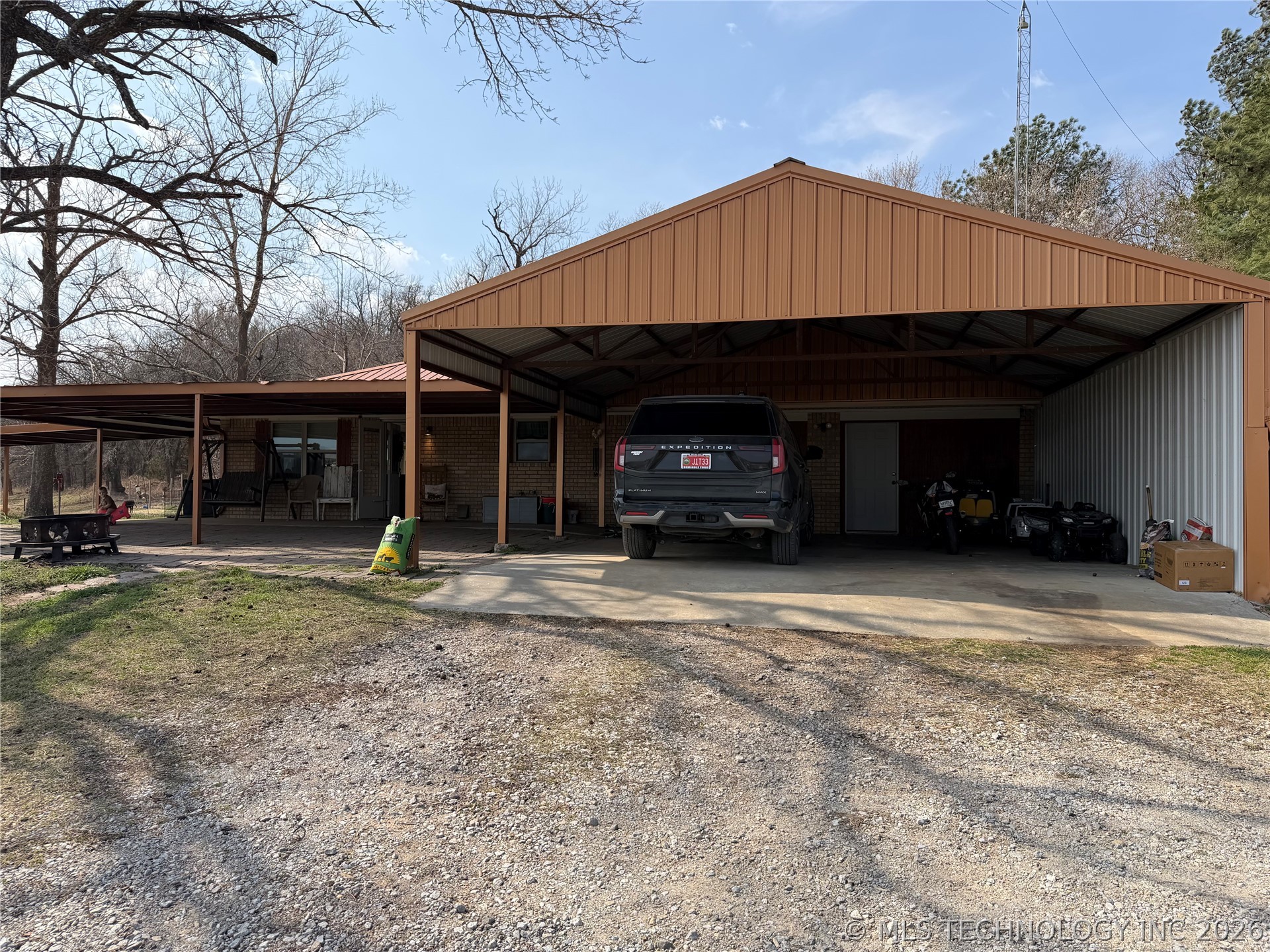 36474 E 1470 Property Photo 4