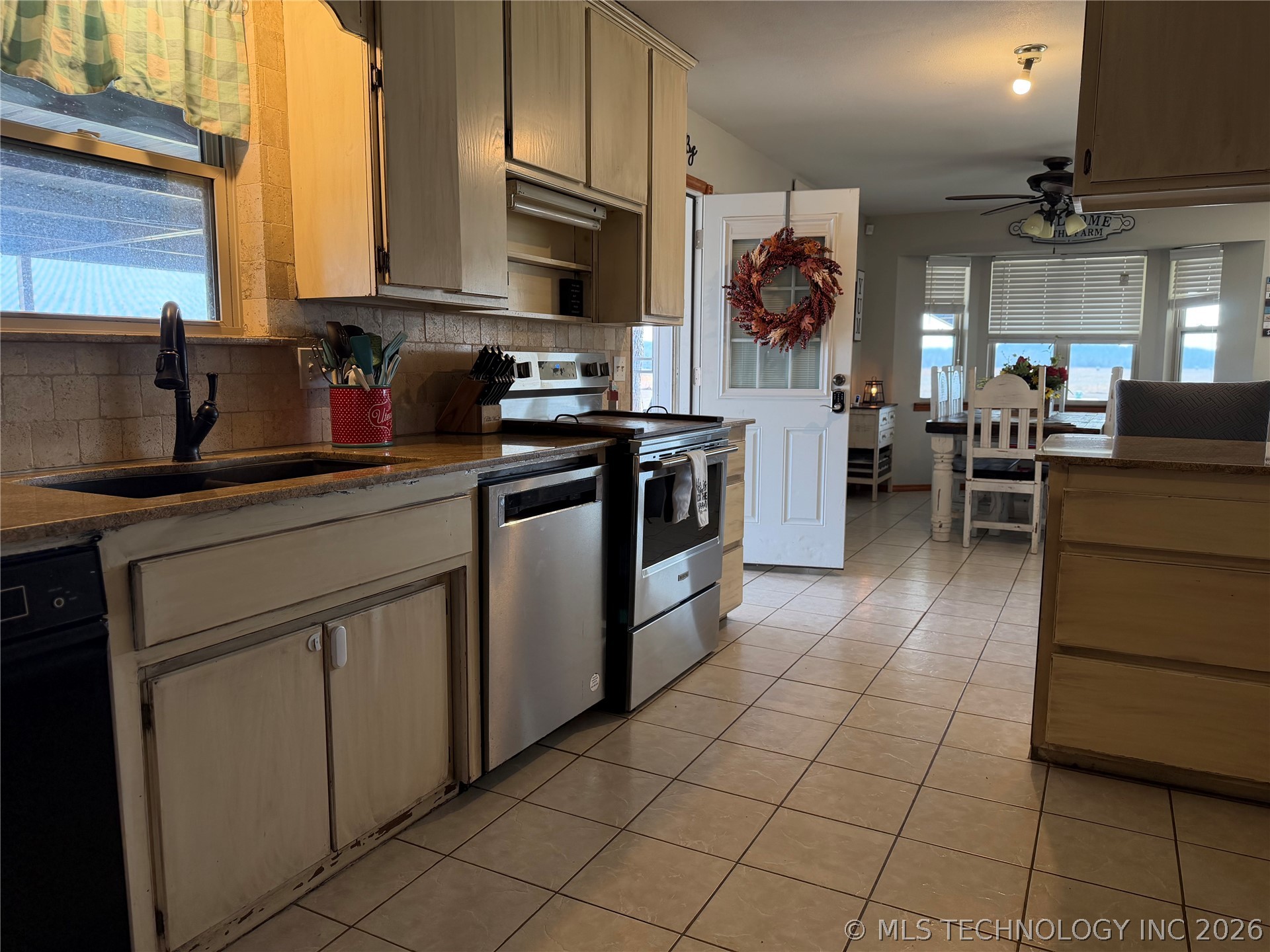 36474 E 1470 Property Photo 7