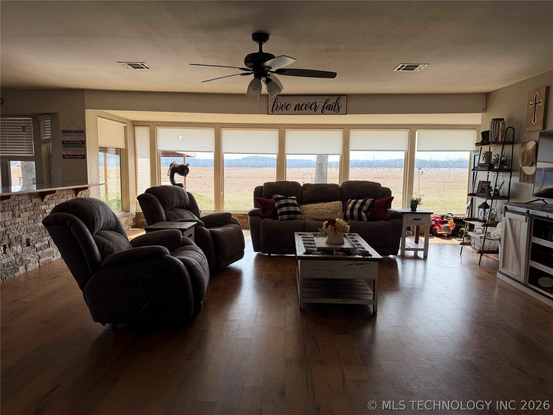 36474 E 1470 Property Photo 9