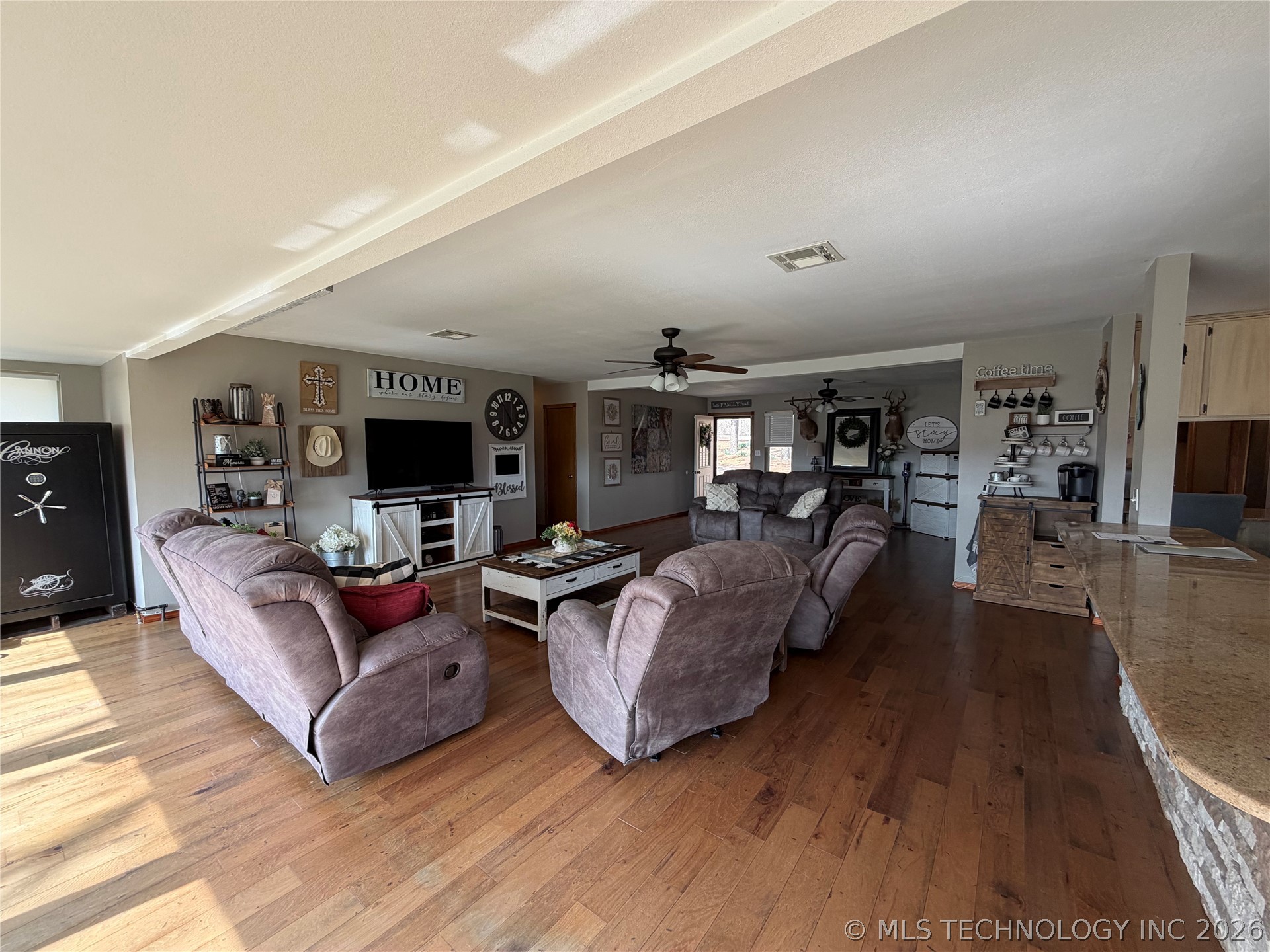 36474 E 1470 Property Photo 26
