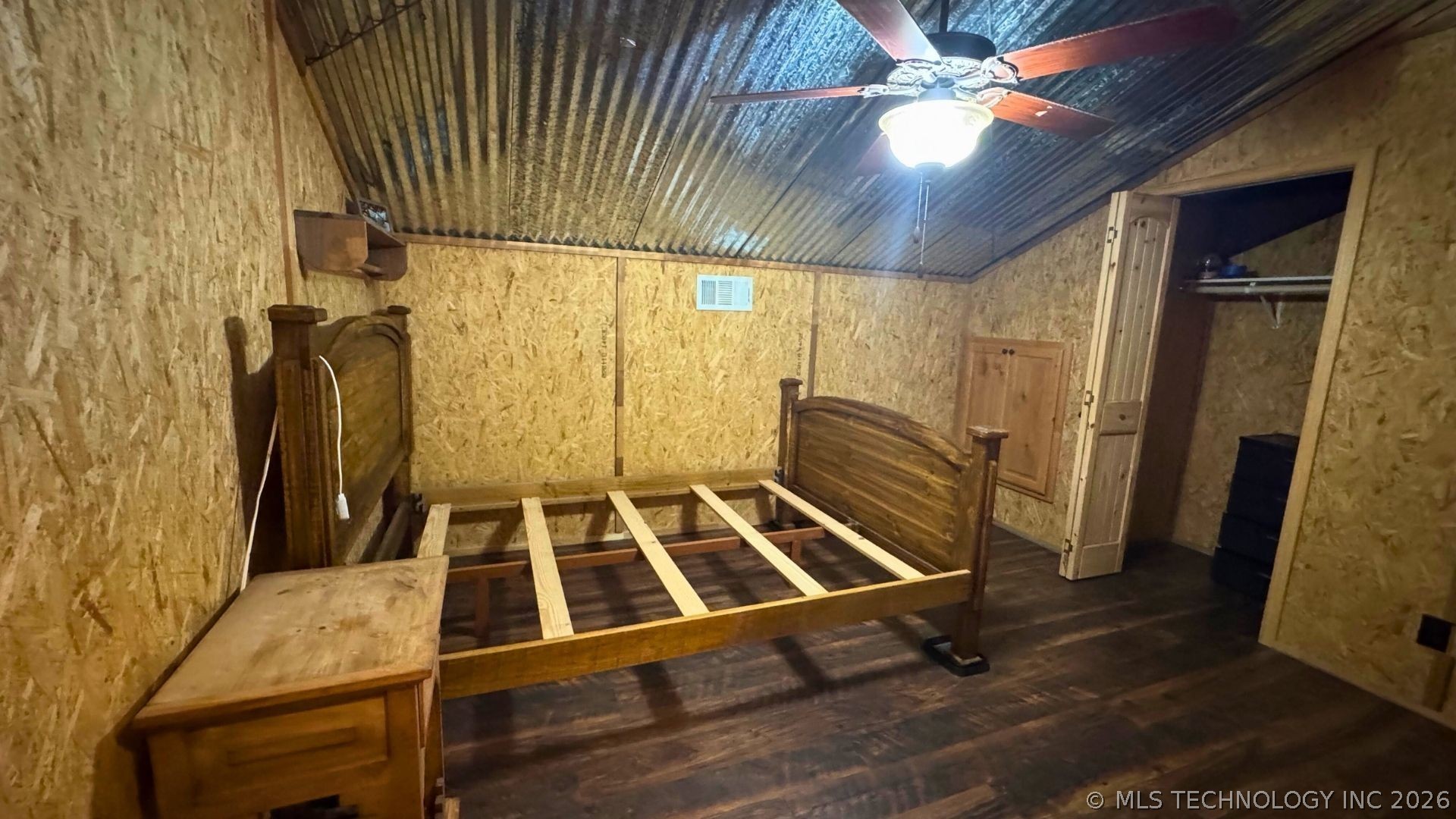 52901 201st Avenue Property Photo 51