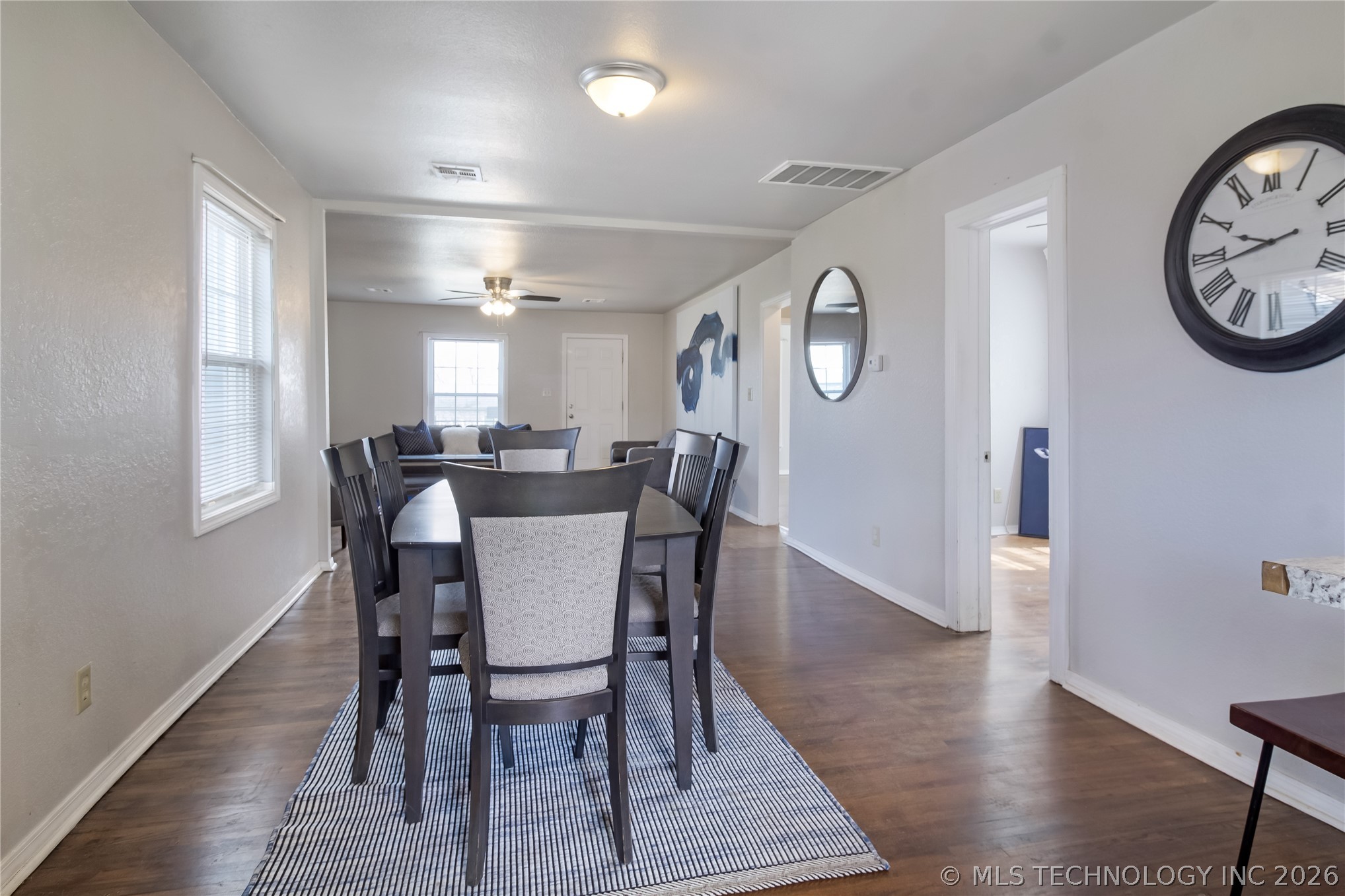 1916 W Union Place Property Photo 6