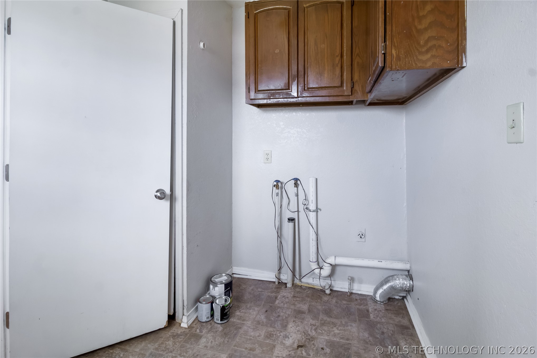 1916 W Union Place Property Photo 8