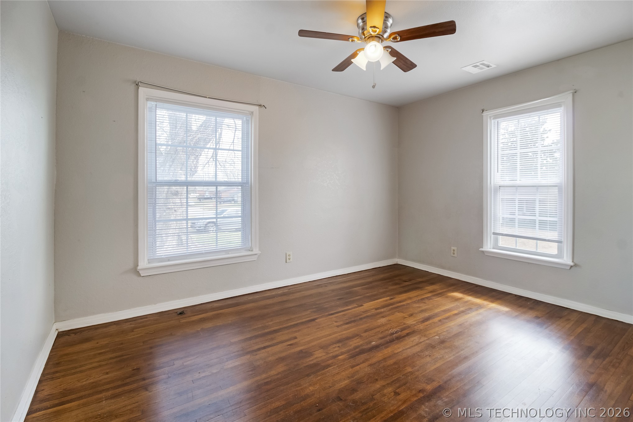 1916 W Union Place Property Photo 11