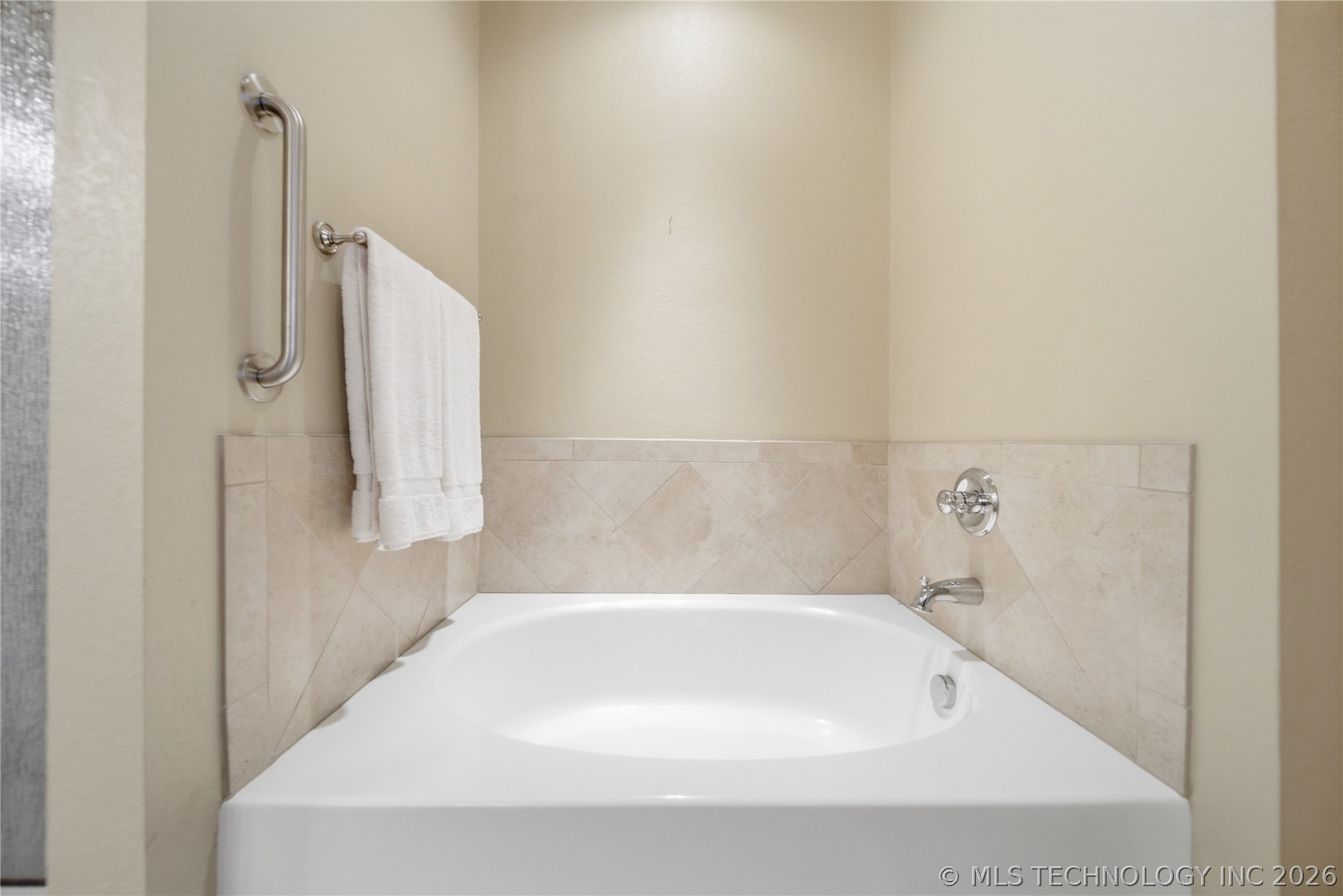 5010 W Birmingham Place Property Photo 17