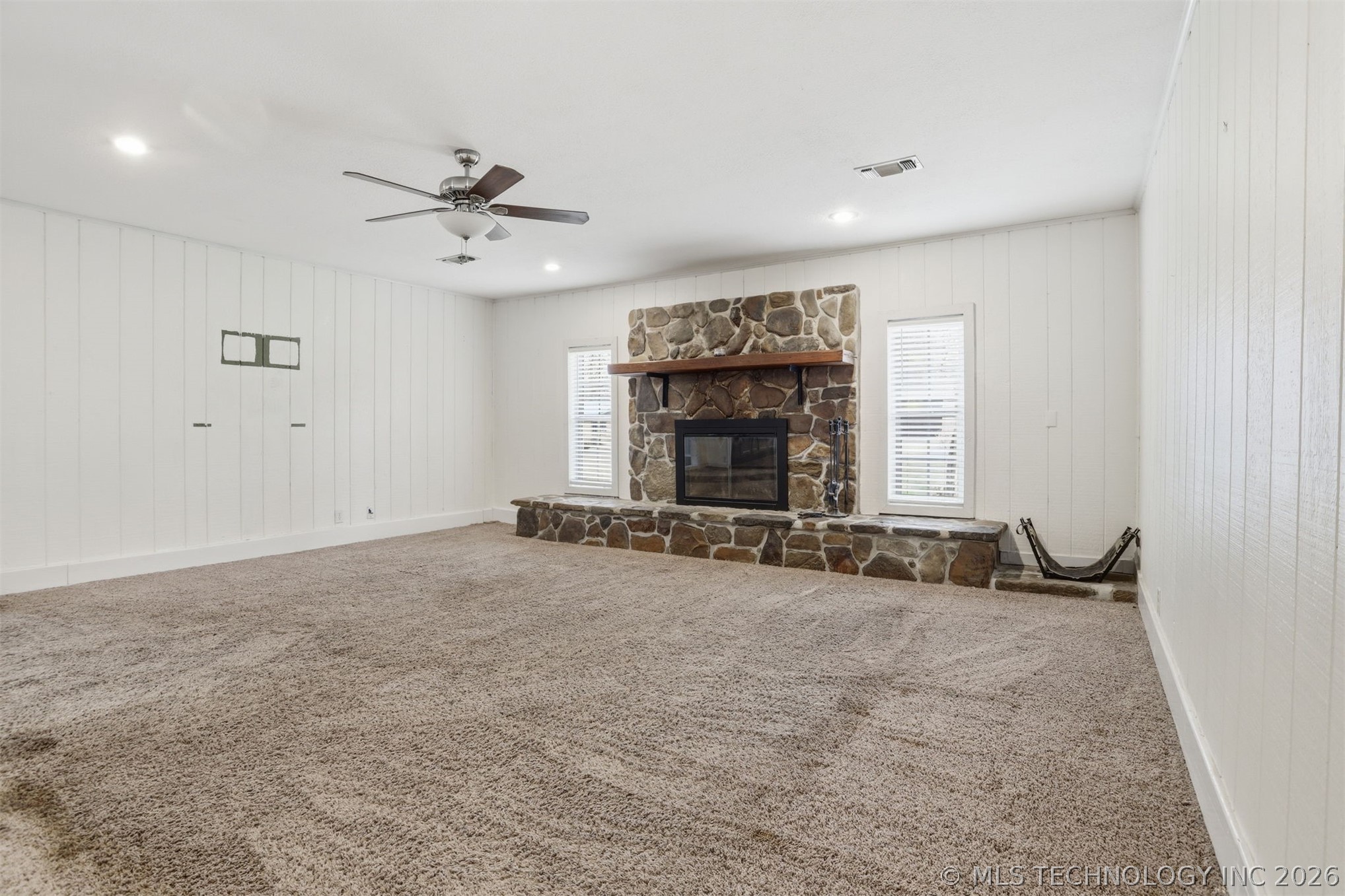 604 E 22nd Street Property Photo 9