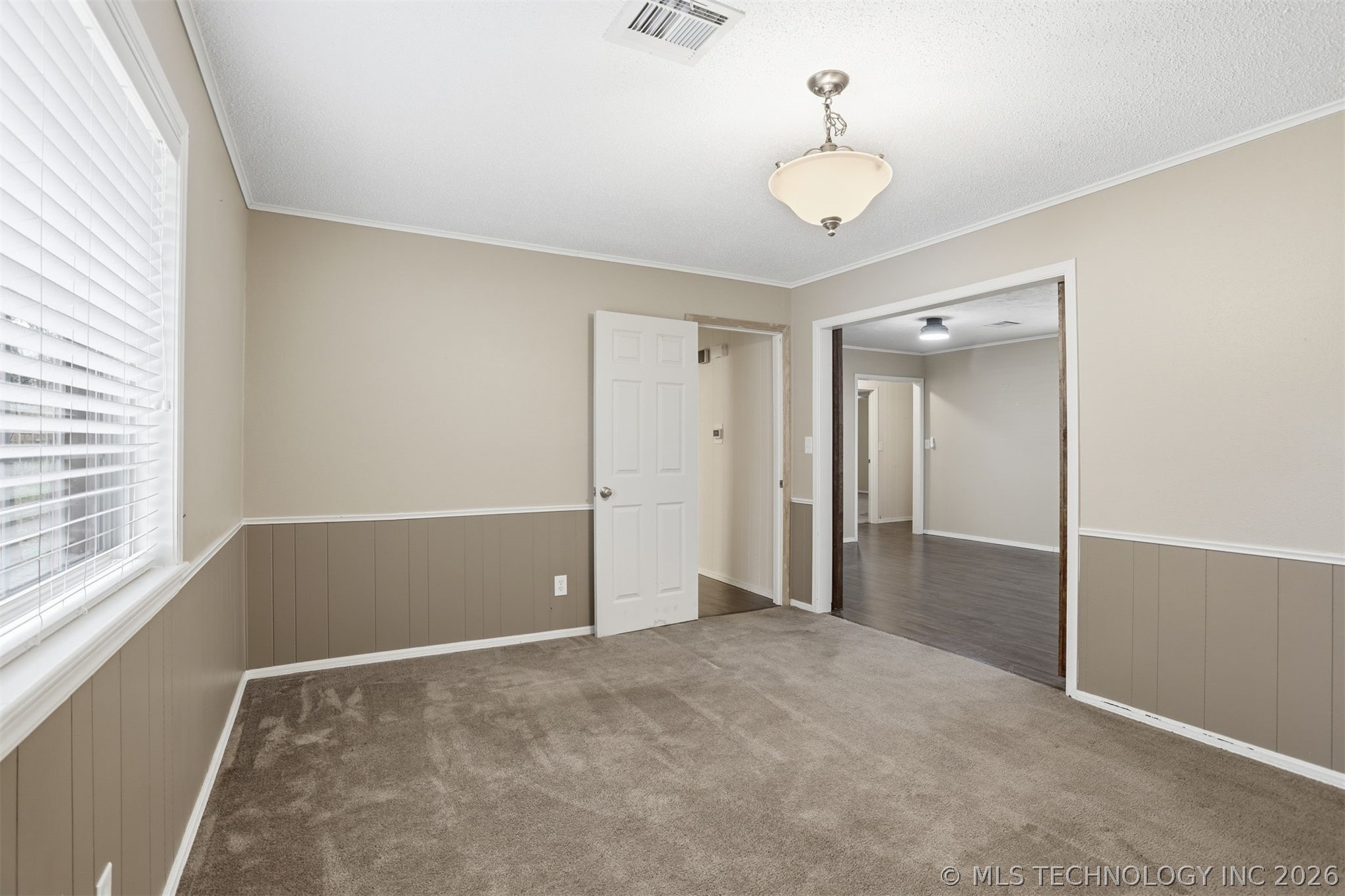 604 E 22nd Street Property Photo 18
