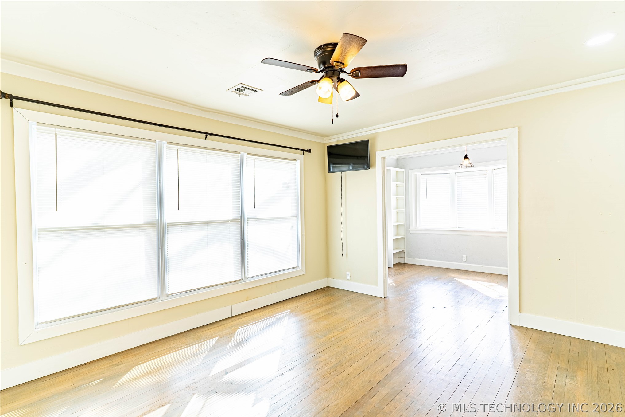 247 W 11th Avenue Property Photo 19