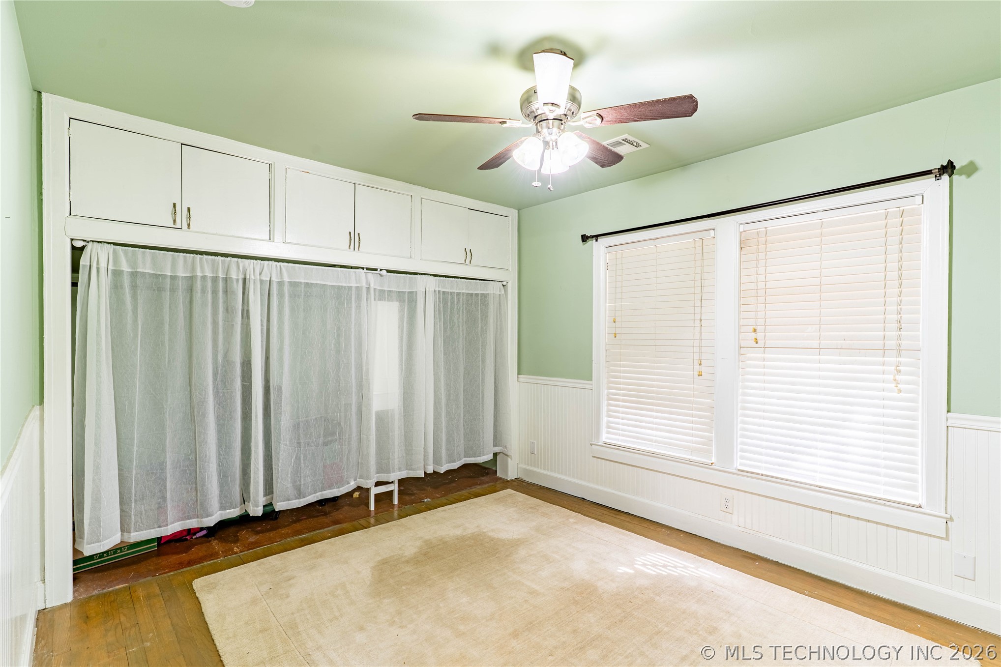 247 W 11th Avenue Property Photo 22