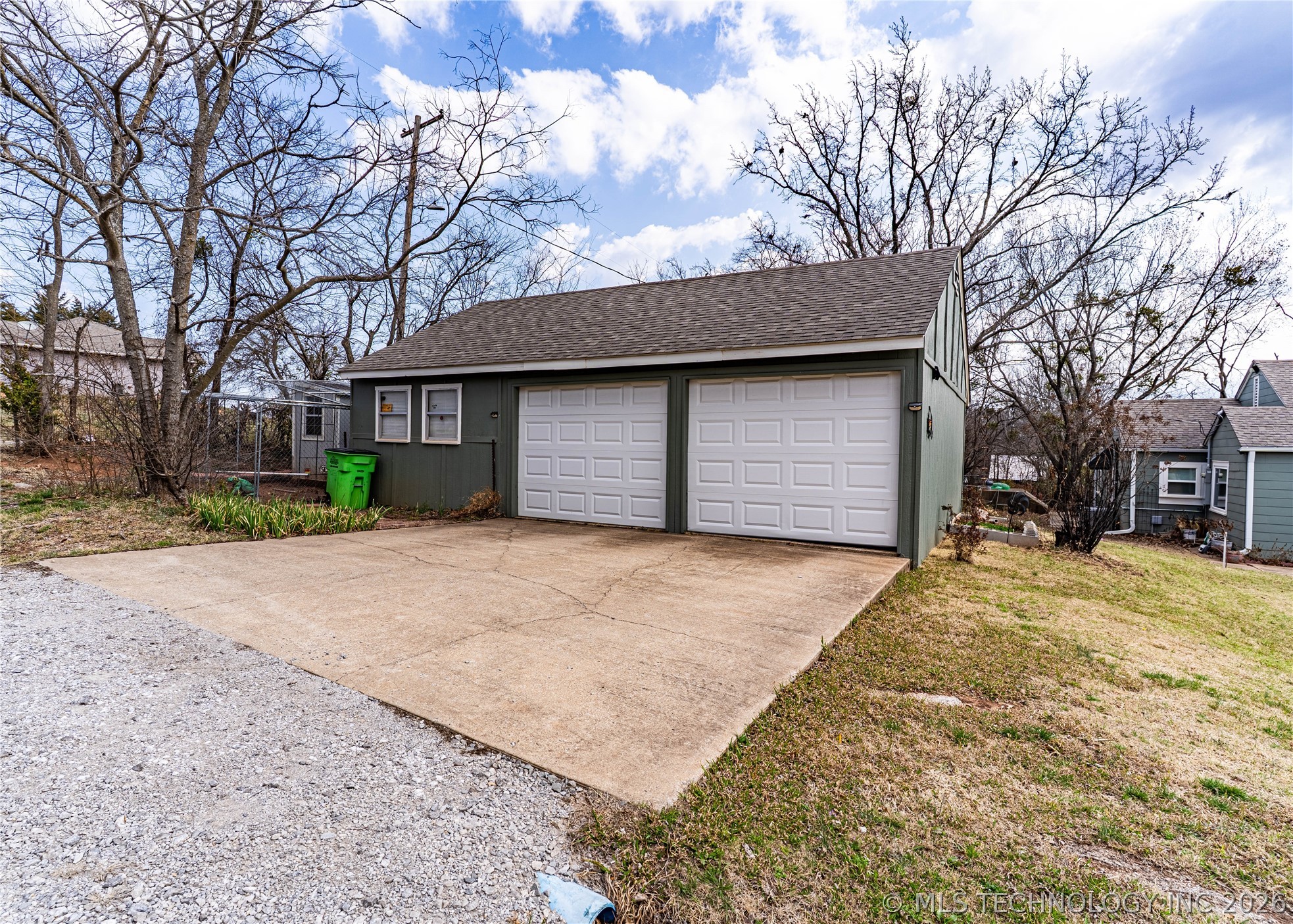 247 W 11th Avenue Property Photo 37