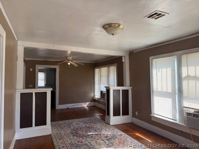 209 W Broadway Street Property Photo 4