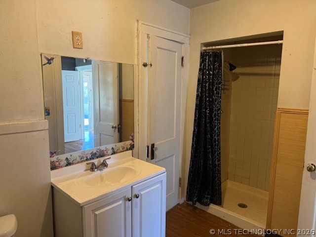 209 W Broadway Street Property Photo 9