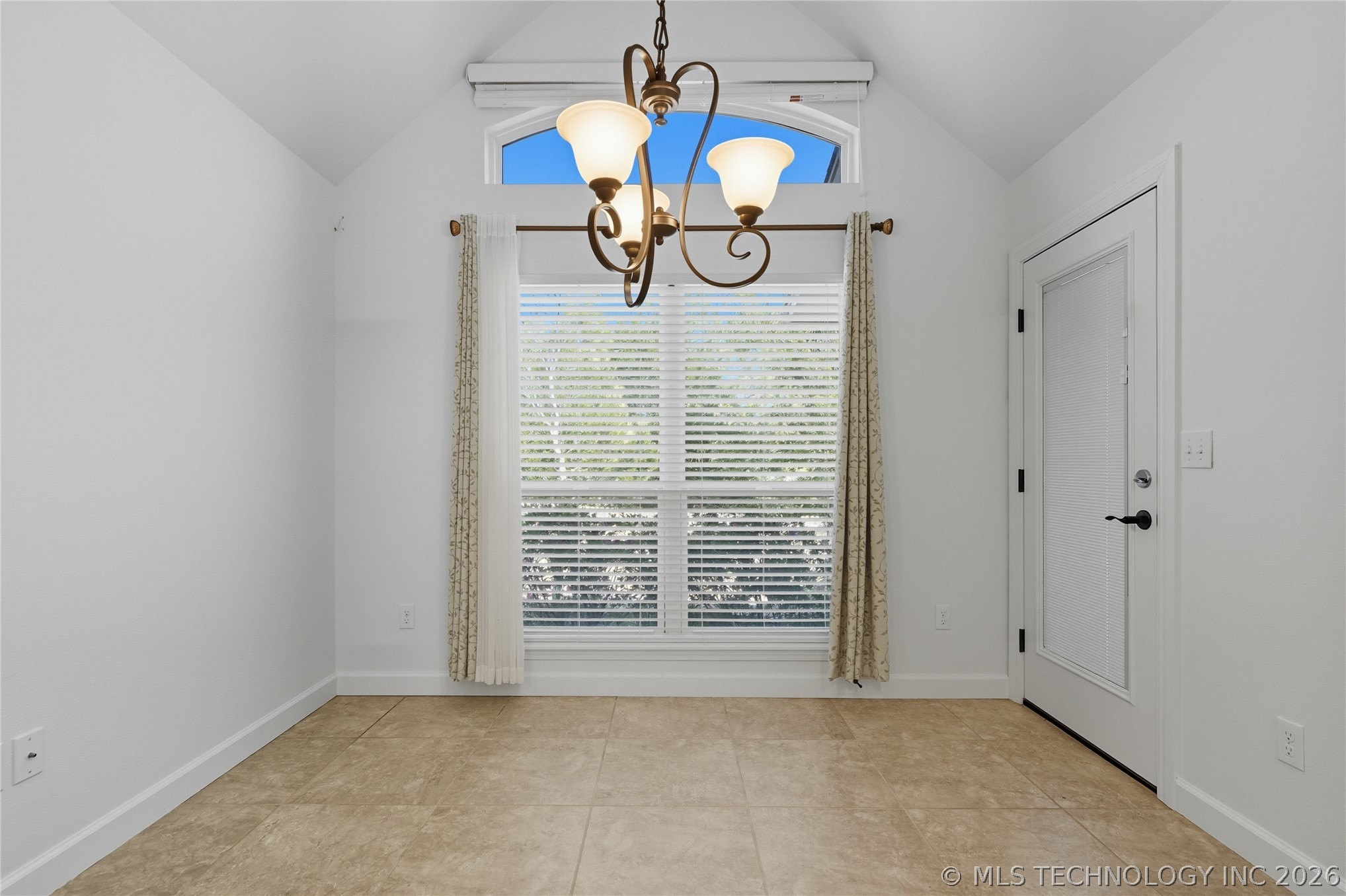 3703 S 13th Place Property Photo 23
