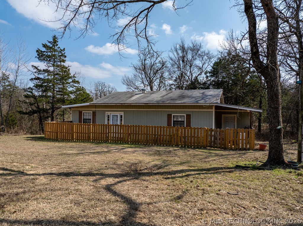 8800 S Rock Creek Road Property Photo 1
