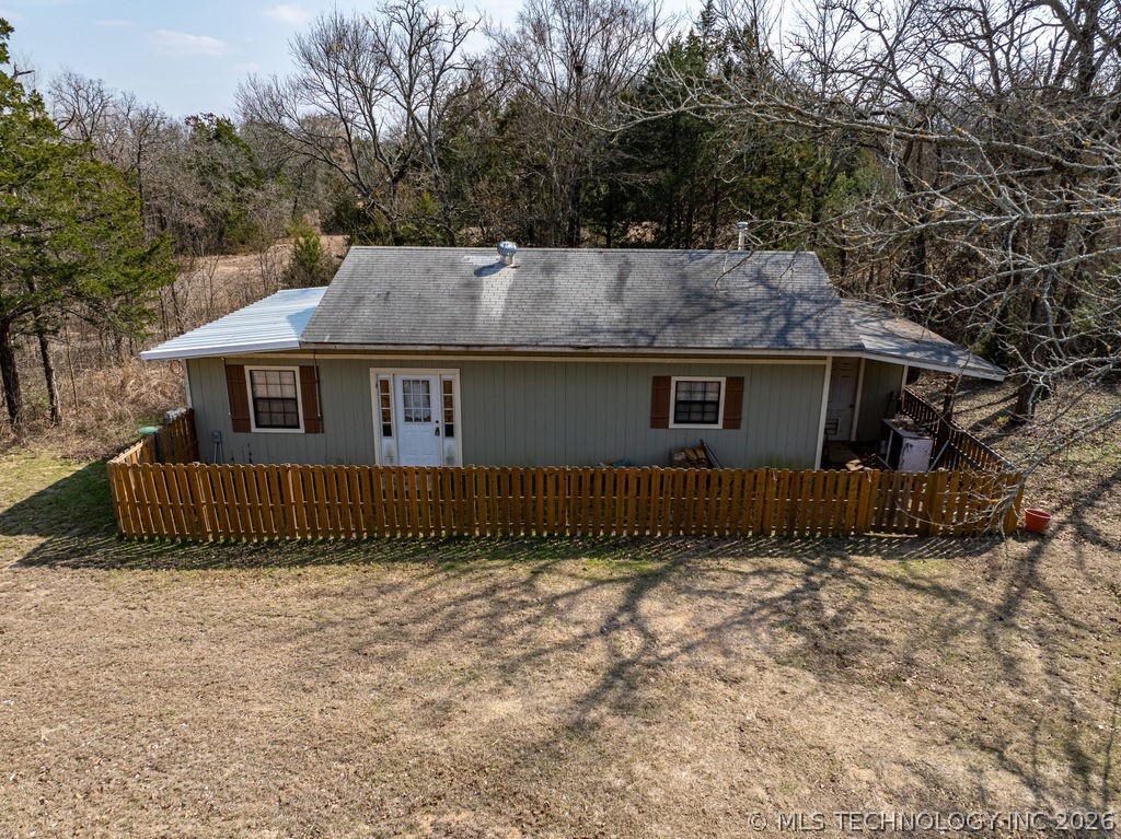 8800 S Rock Creek Road Property Photo 3